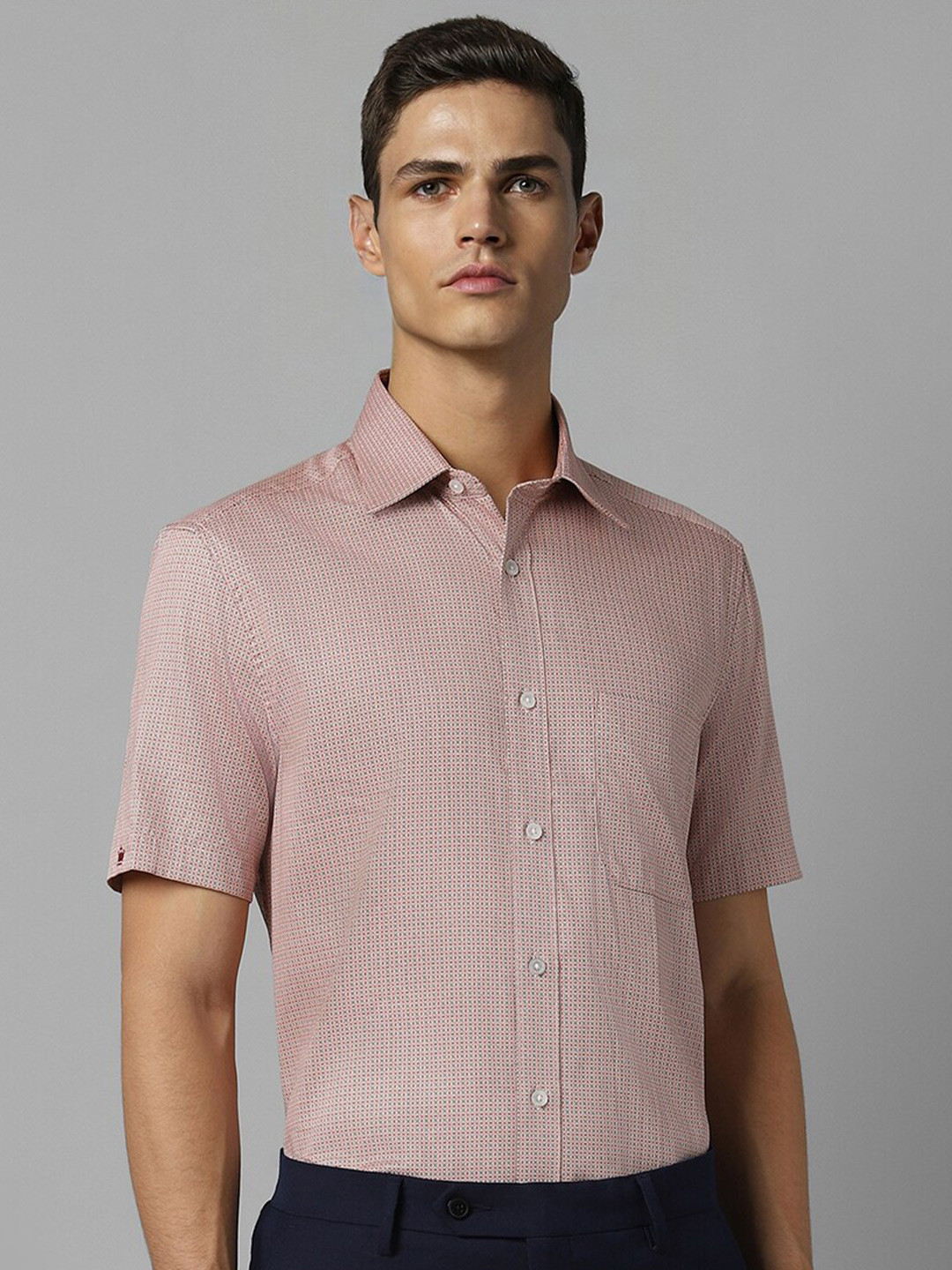 

Louis Philippe Geometric Printed Spread Collar Short Sleeves Cotton Classic Formal Shirt, Pink