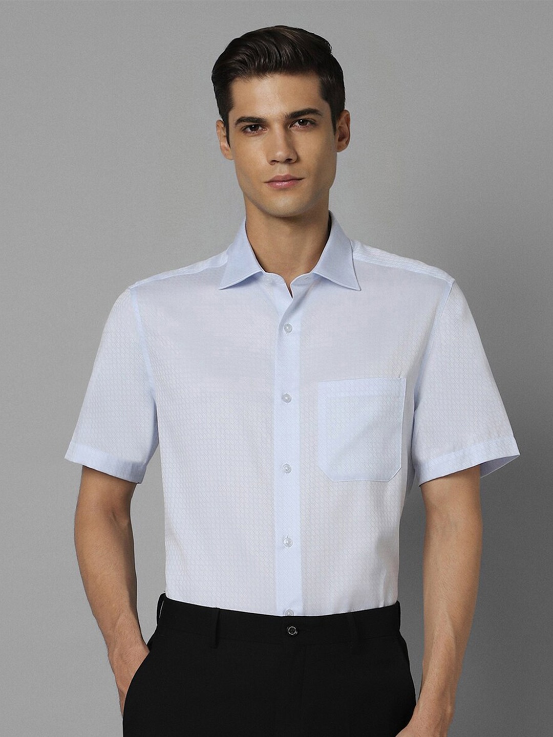 

Louis Philippe Spread Collar Opaque Cotton Formal Shirt, Blue