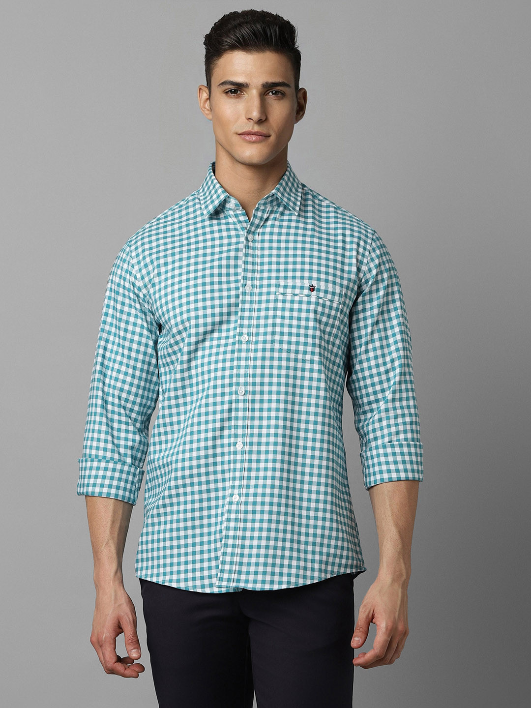 

Louis Philippe Sport Men Green Slim Fit Checked Casual Shirt