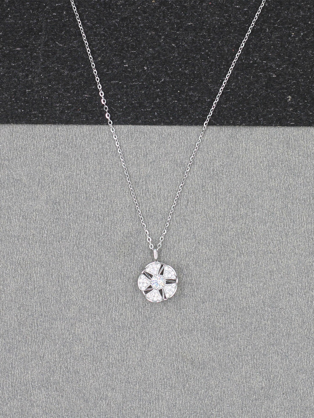 

SANGEETA BOOCHRA Silver-Plated CZ Studded Necklace