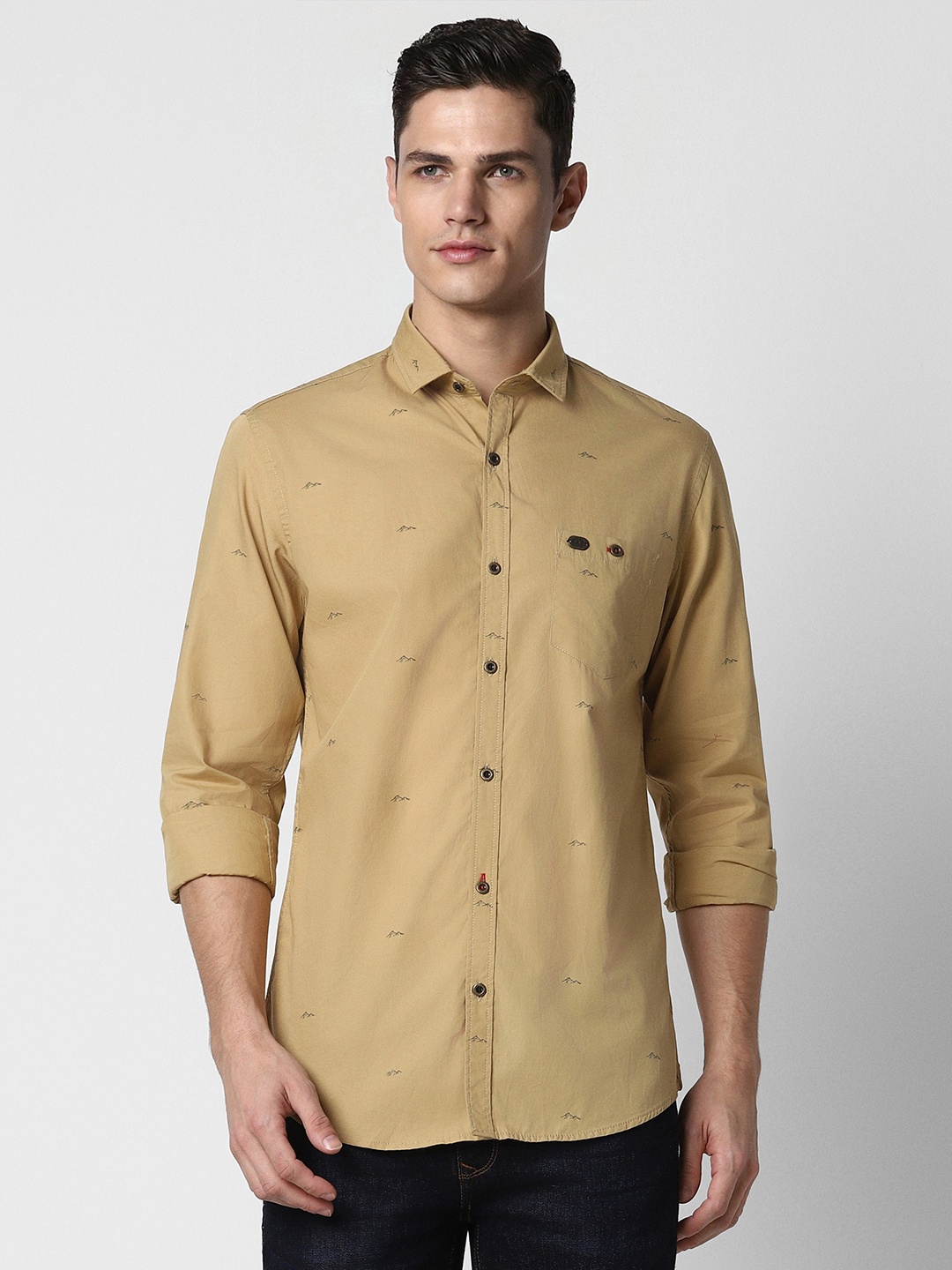 

Peter England Casuals Men Khaki Slim Fit Printed Casual Shirt