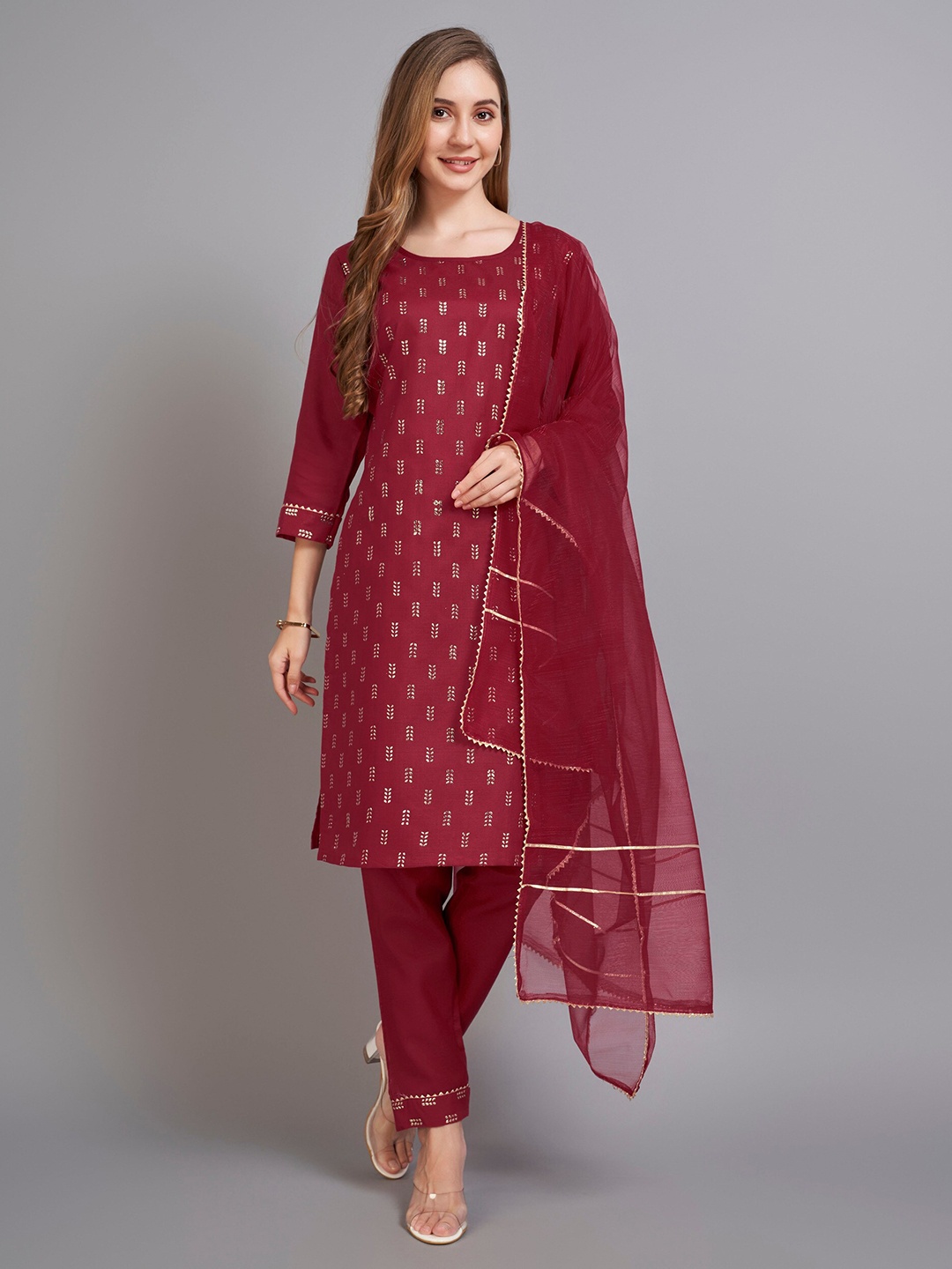 

Twika Floral Printed Kurta With Trousers & Dupatta, Red