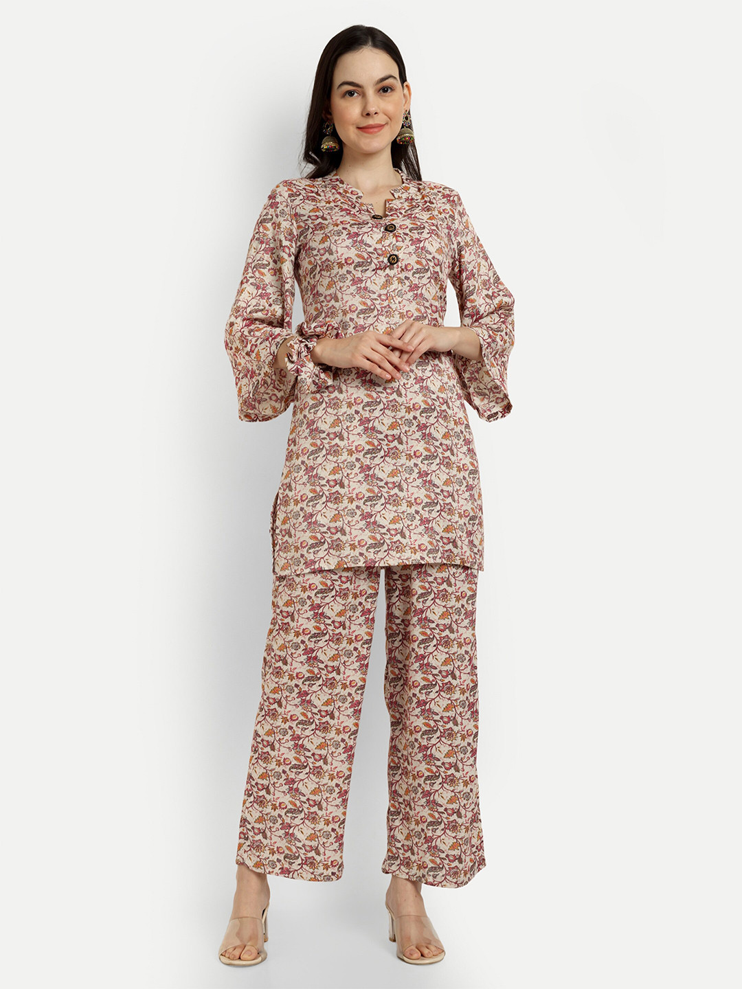 

SHINISHA Floral Printed Mandarin Collar Straight Kurti & Trouser with Scrunchie, Cream