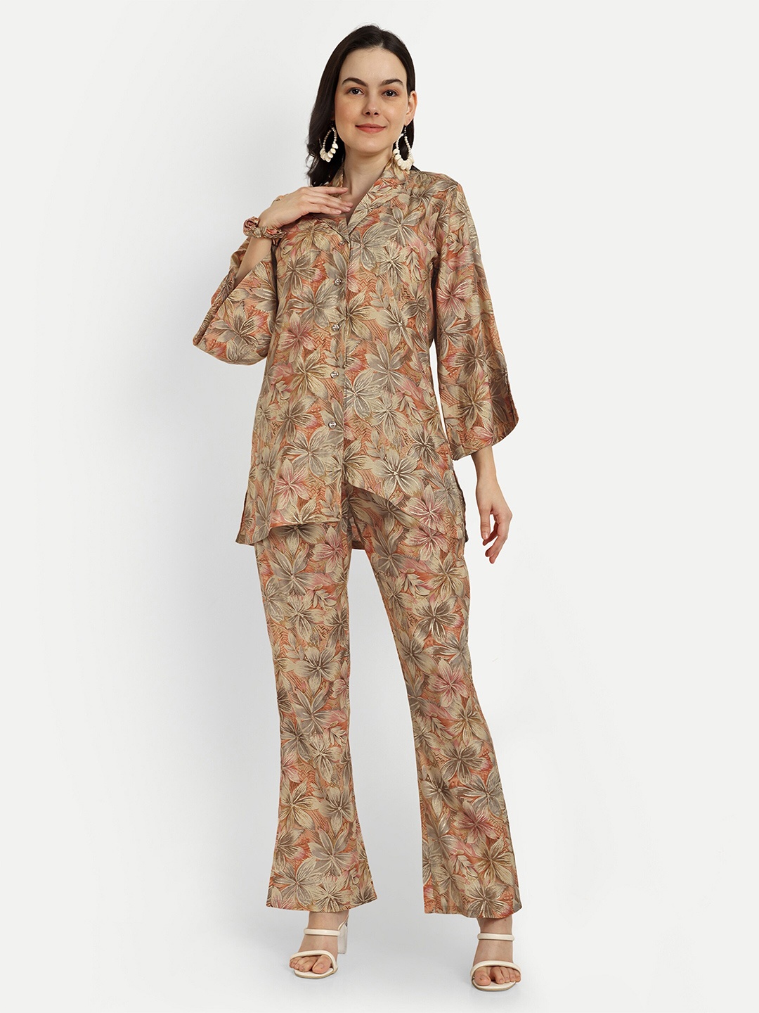 

SHINISHA Floral Printed Chanderi Shirt With Trouser Co-Ords With Scrunchie, Pink