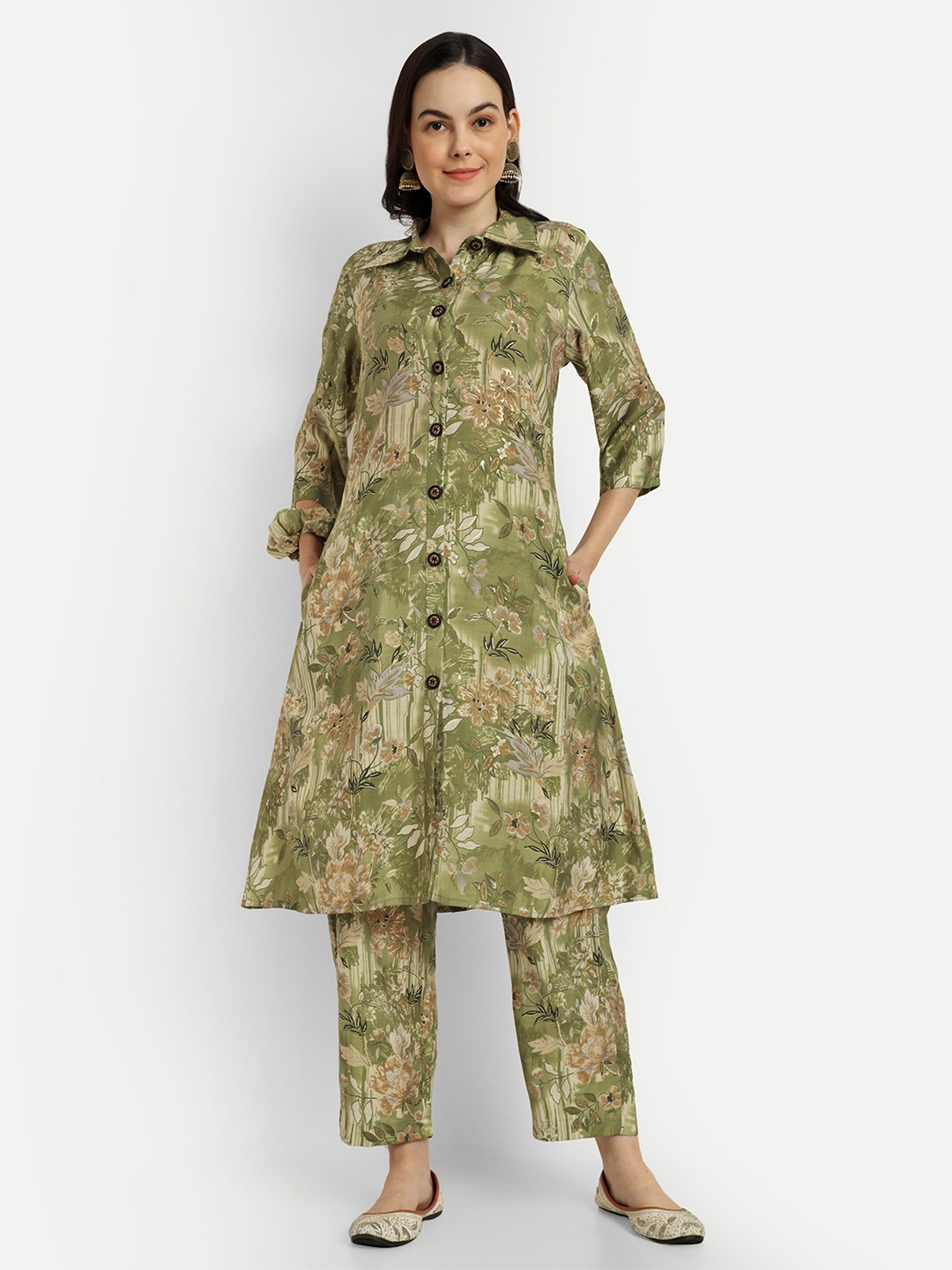 

SHINISHA Floral Printed Regular Kurta With Trousers, Lime green