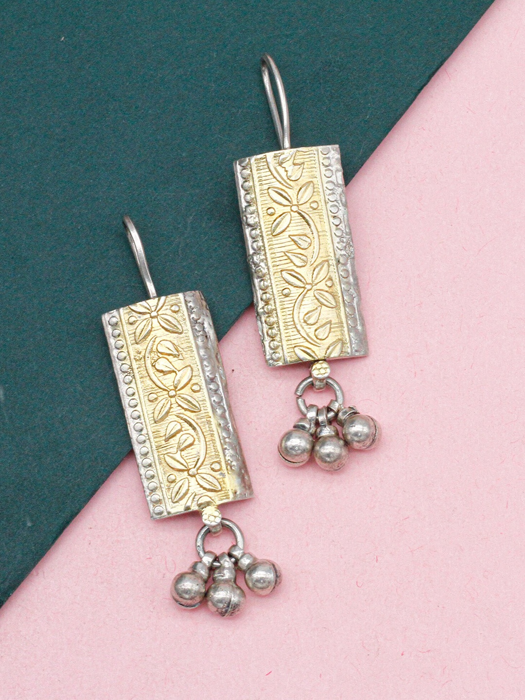 

SANGEETA BOOCHRA Gold-Plated Geometric Shape Drop Earrings