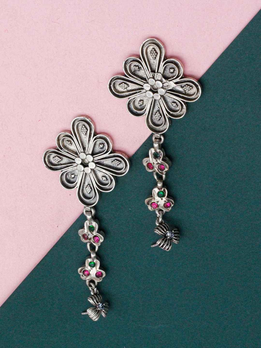 

SANGEETA BOOCHRA Floral Design Contemporary Drop Earrings, Silver