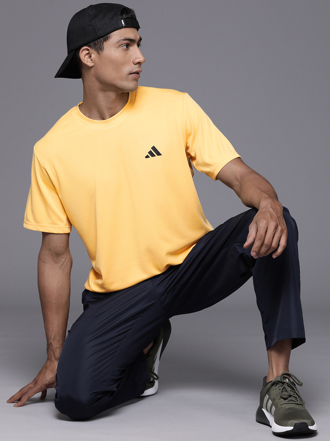 

ADIDAS Training Essentials Base T-Shirt, Yellow