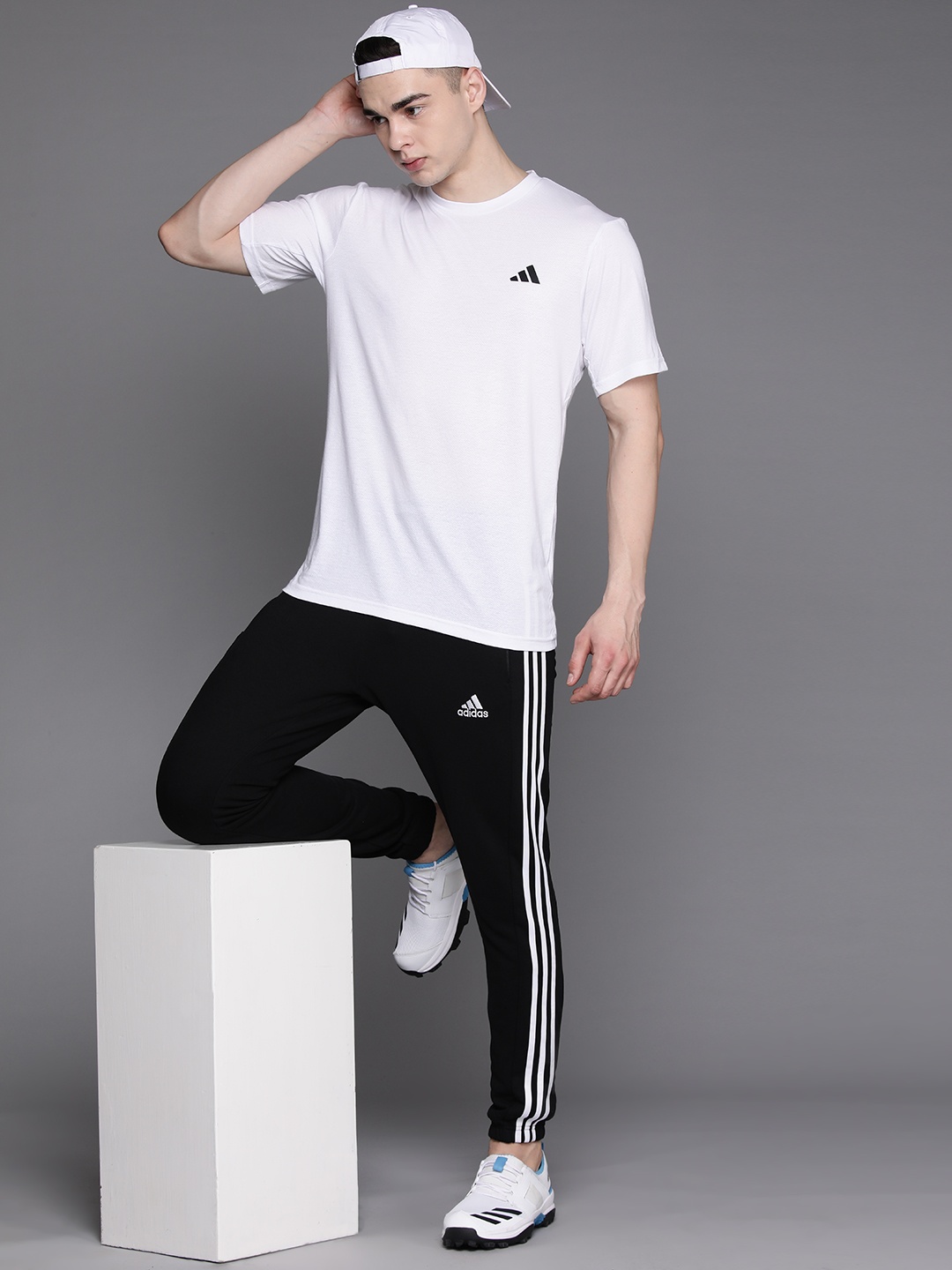 

ADIDAS Round Neck Regular Fit T-shirt, White