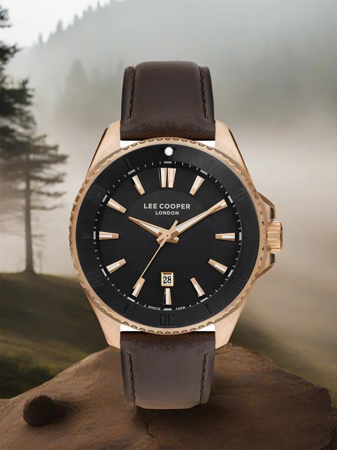 

Lee Cooper Men Leather Straps Analogue Watch LC07870.464, Black
