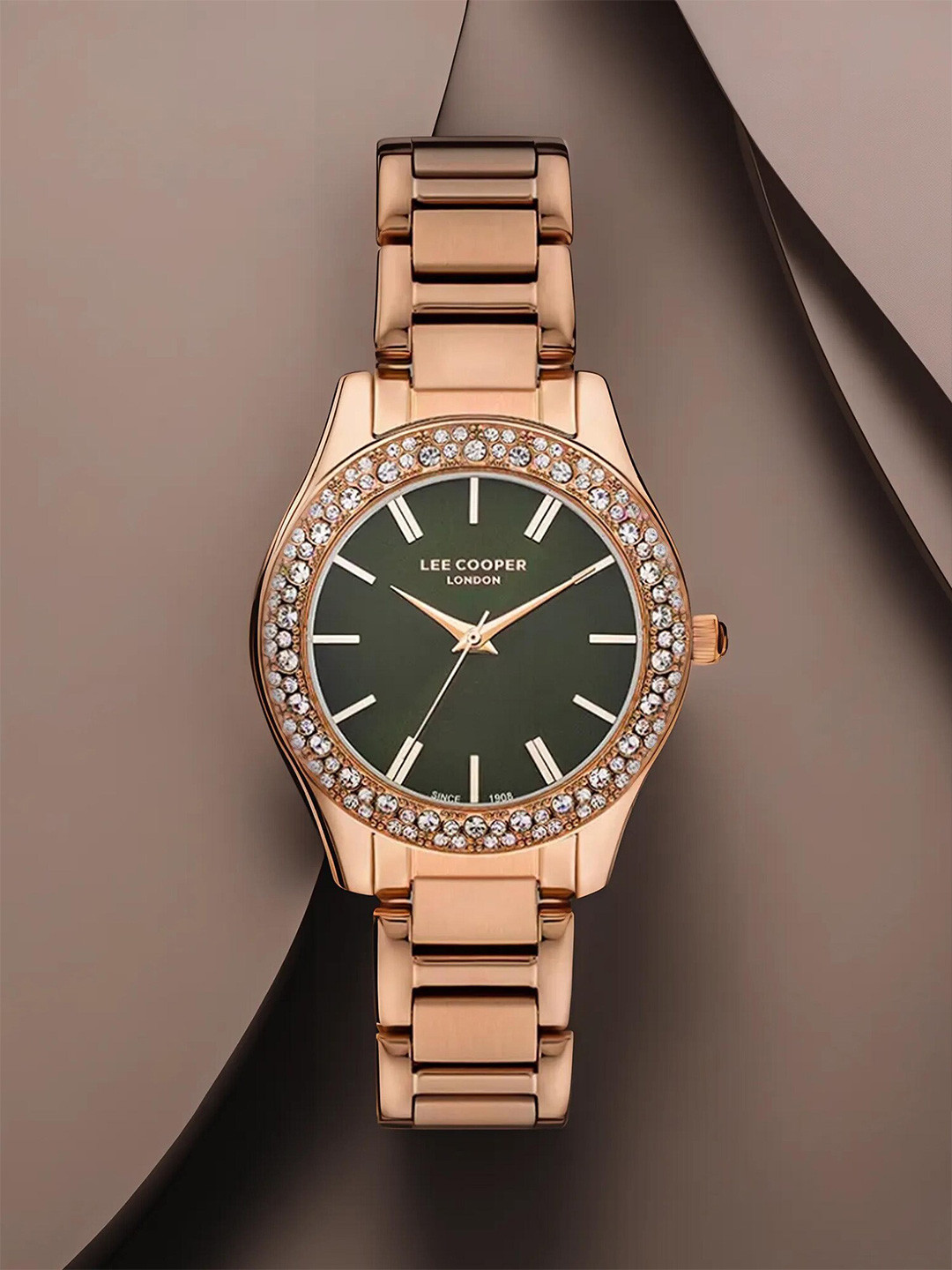 

Lee Cooper Women Embellished Stainless Steel Analogue Watch LC07869.470, Green