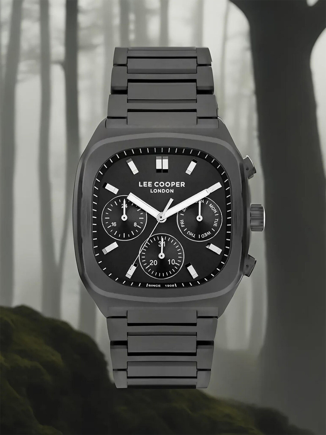 

Lee Cooper Men Bracelet Style Straps Analogue Multi Function Watch LC07618.060, Grey