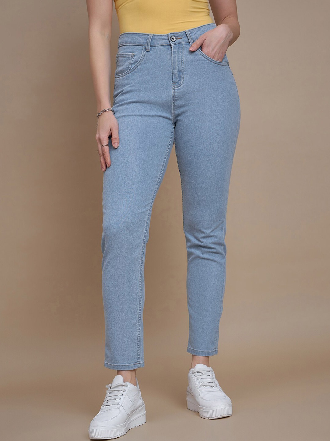 

The Roadster Lifestyle Co. Women Comfort Boyfriend Fit High-Rise Jeans, Blue