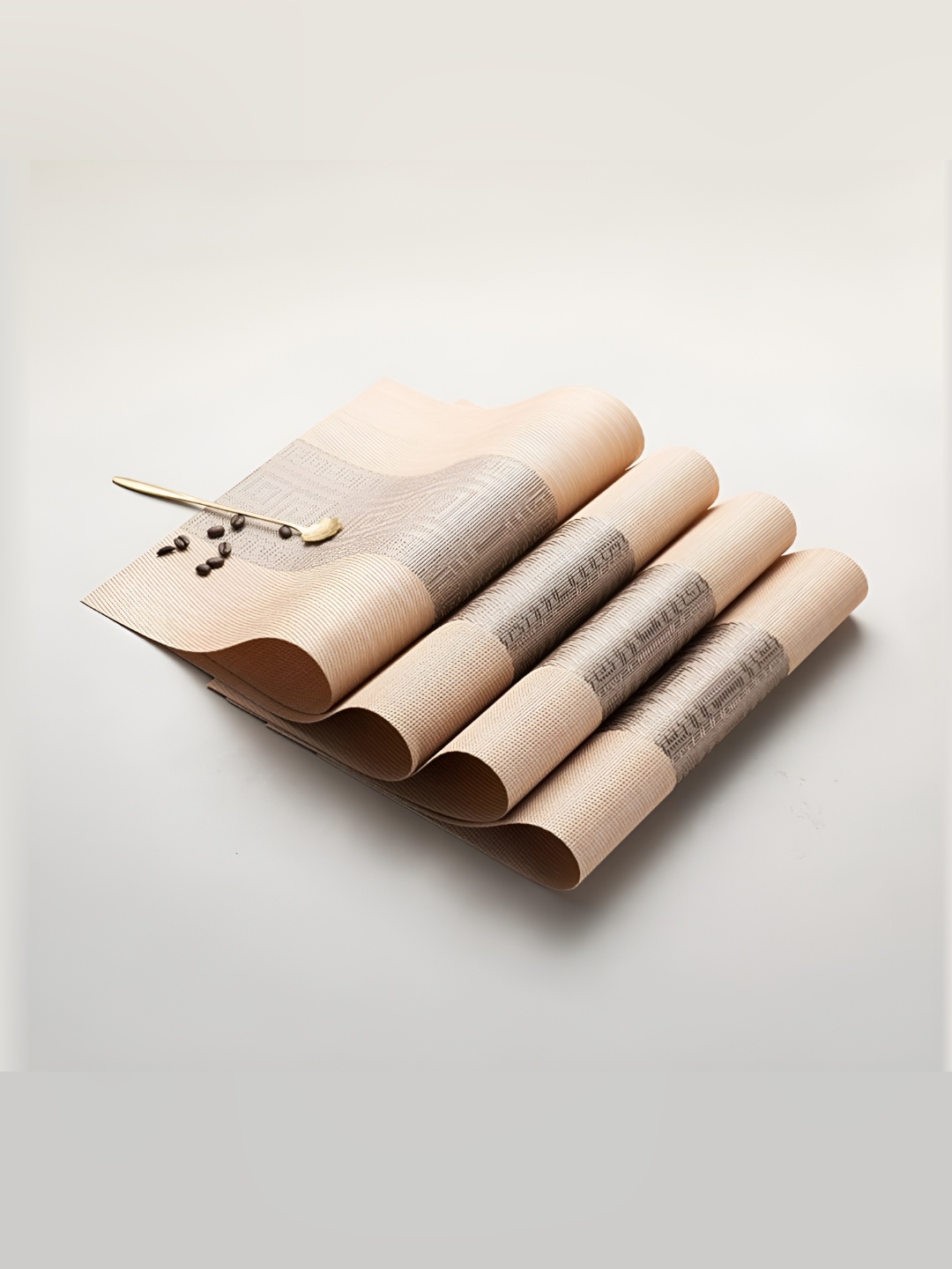 

Wosta Beige & Grey 2 Pieces Geometric Printed Table Placemats