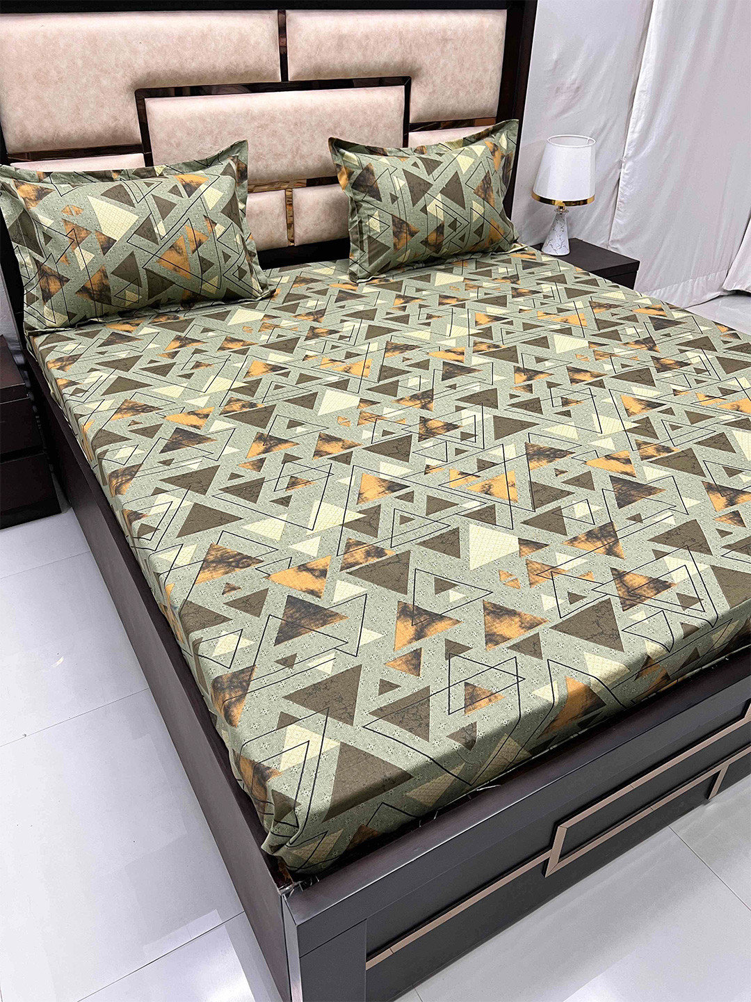 

Pure Decor Cotton Queen Size Double Bedsheet With 2 Pillow Covers 2.28m X 2.54m, Green