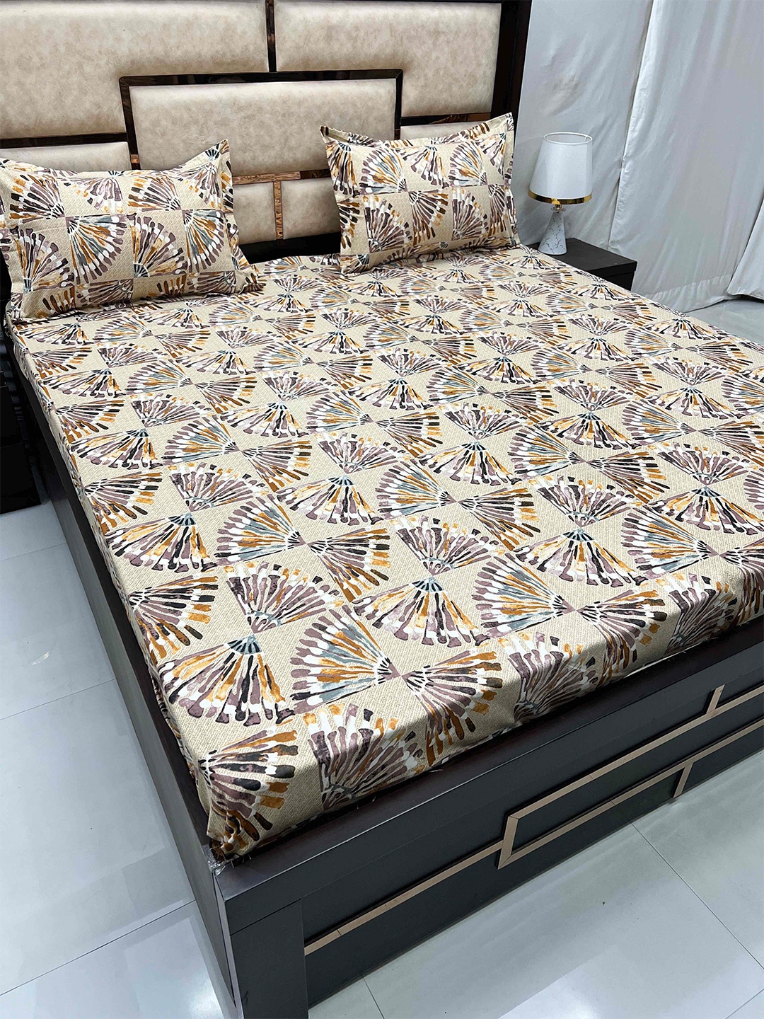 

Pure Decor Cotton Queen Size Double Bedsheet With 2 Pillow Covers 2.28m X 2.54m, Brown