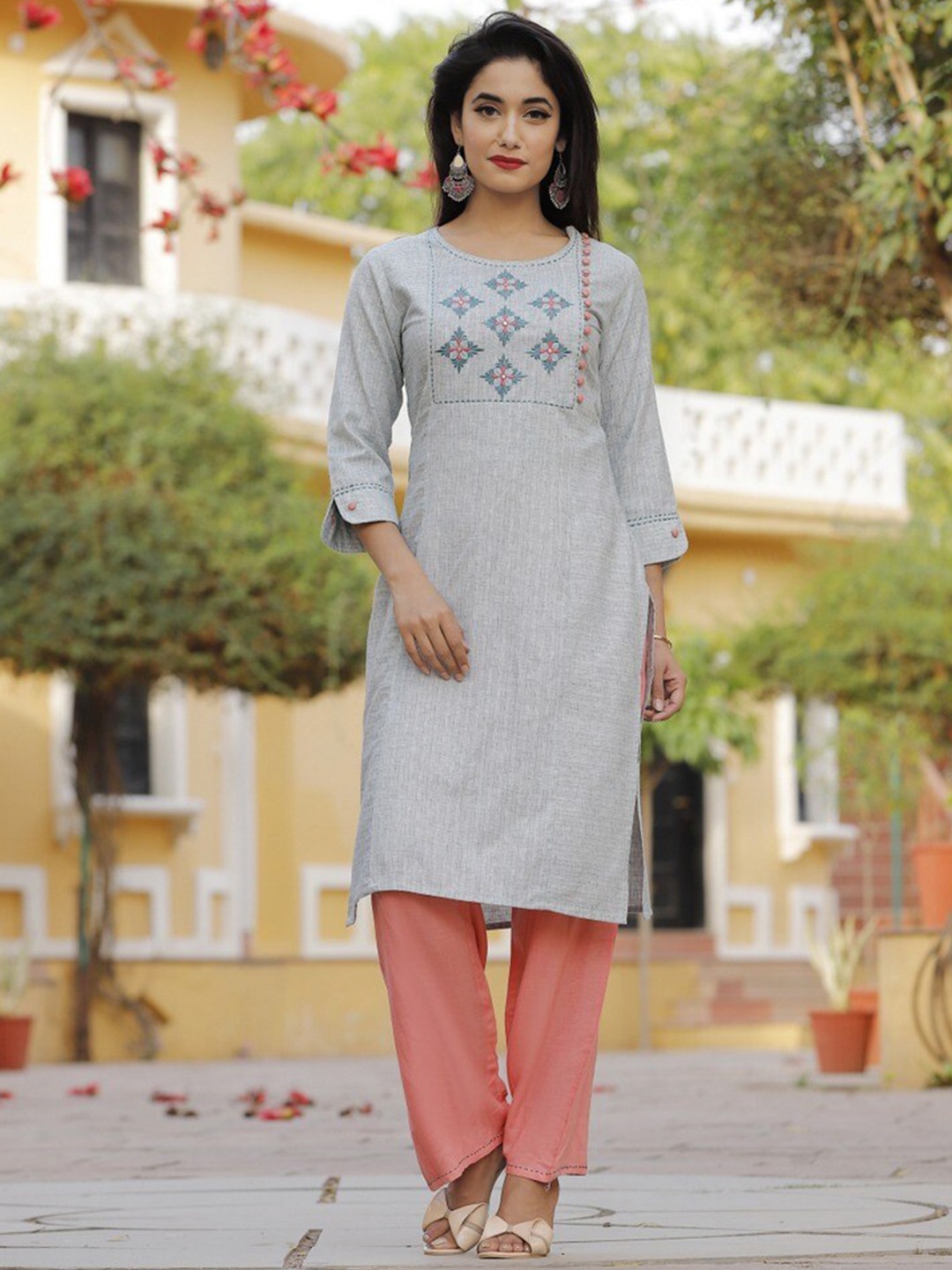 

BAESD Grey and Peach Printed Regular Thread Work Kurta with Palazzos