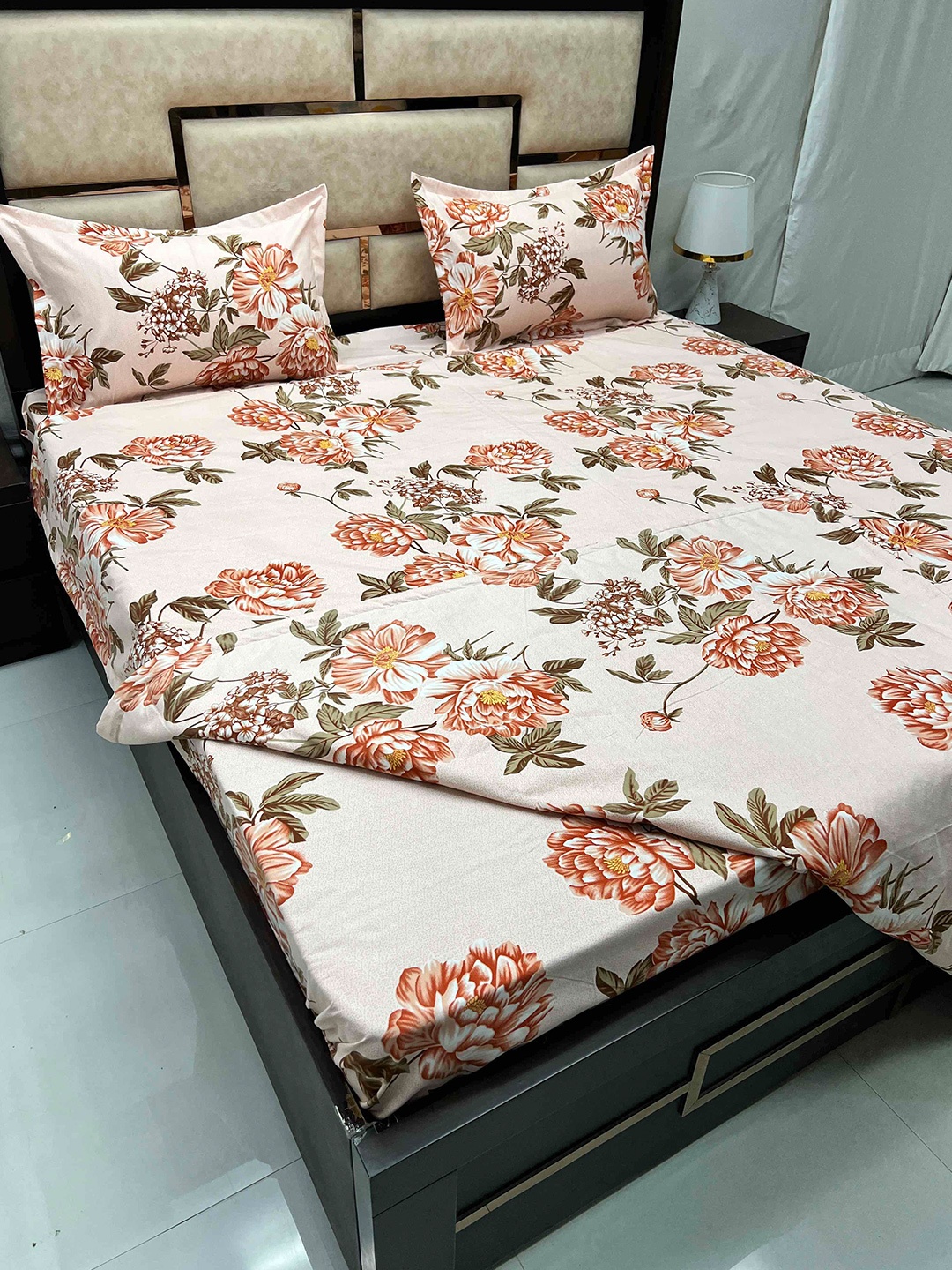 

Pure Decor Peach & Brown Floral Cotton King Size Bedding Set 300TC