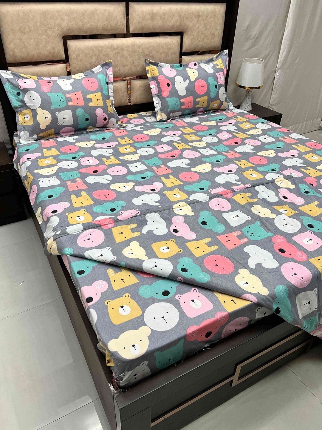 

Pure Decor Grey & Yellow Cotton King Size Bedding Set 210 TC