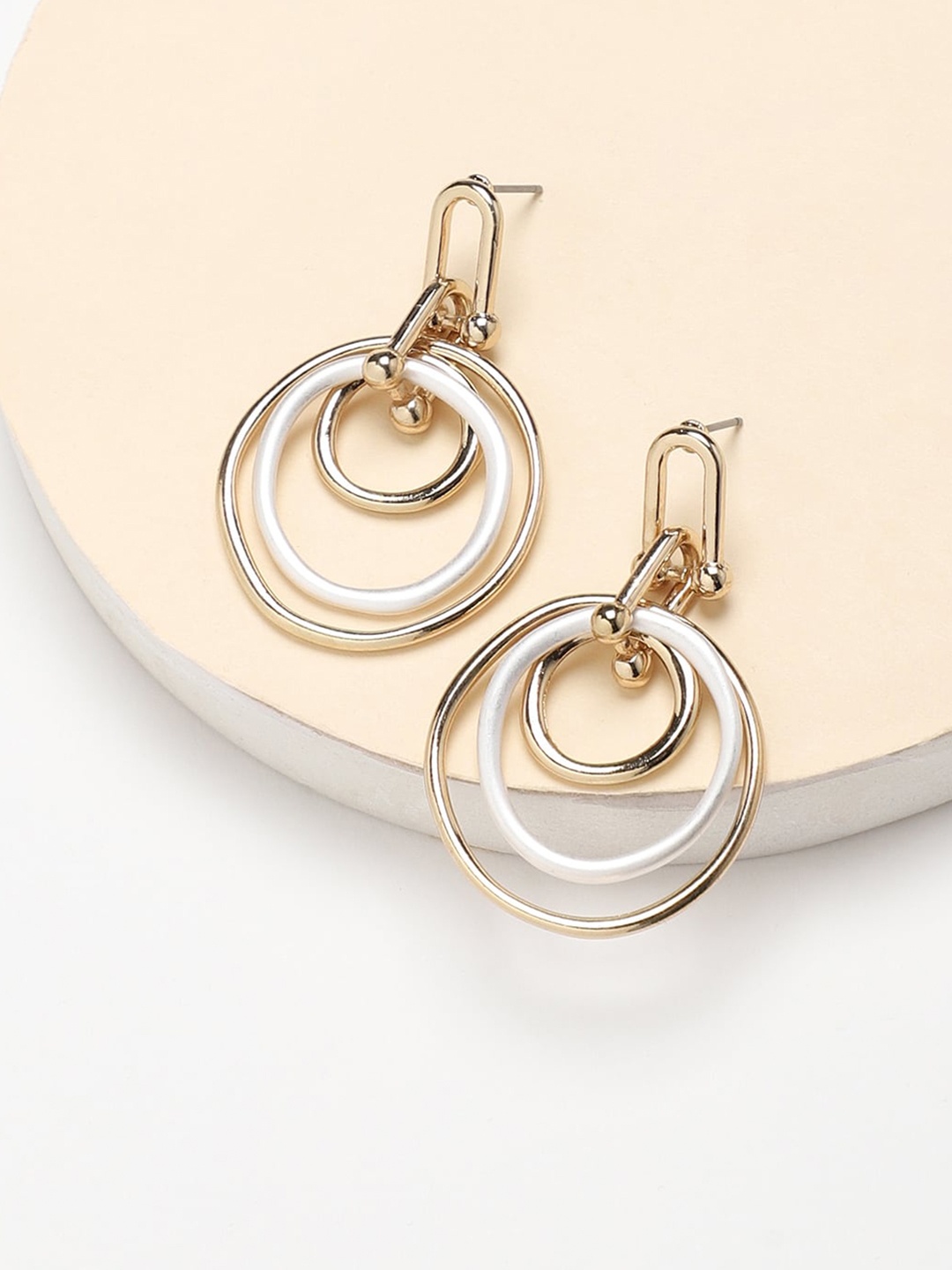 

DressBerry Gold-Plated Contemporary Drop Earrings