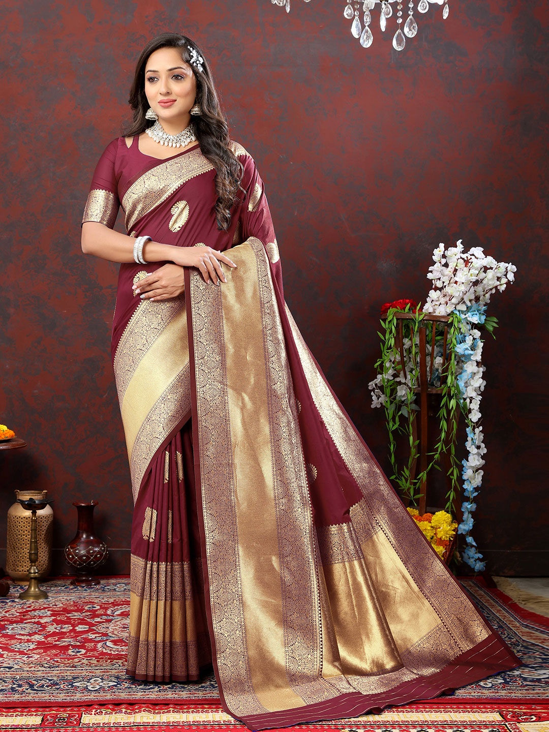 

ZIBLON Woven Design Ethnic Motifs Zari Kanjeevaram Saree, Maroon