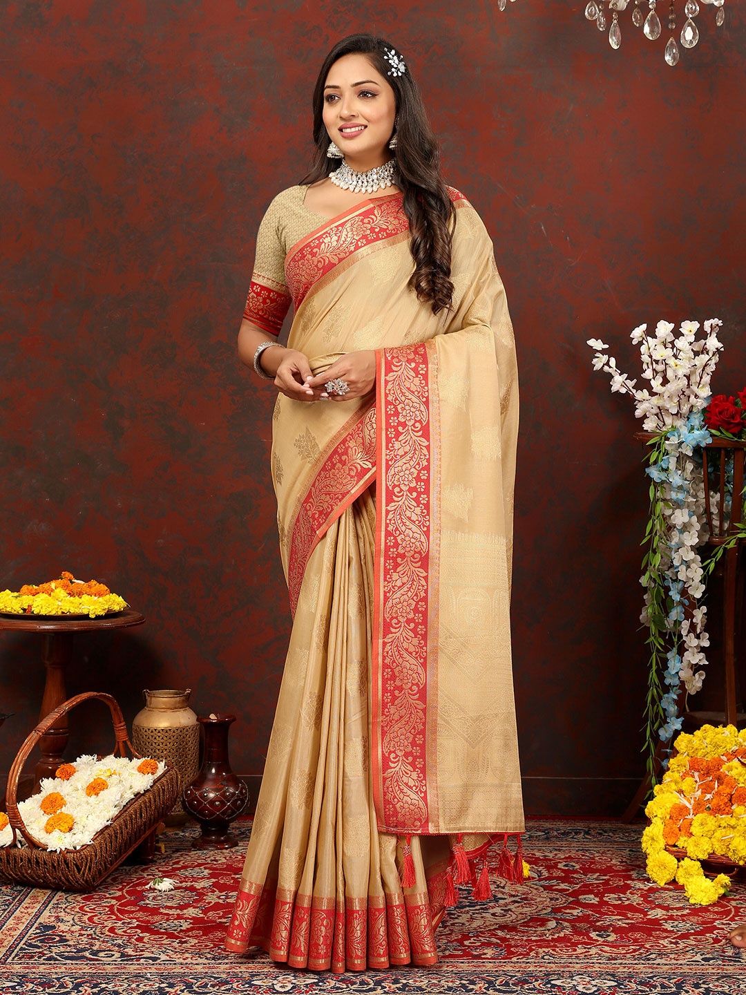 

ZIBLON Ethnic Motifs Woven Design Zari Art Silk Kanjeevaram Saree, Cream