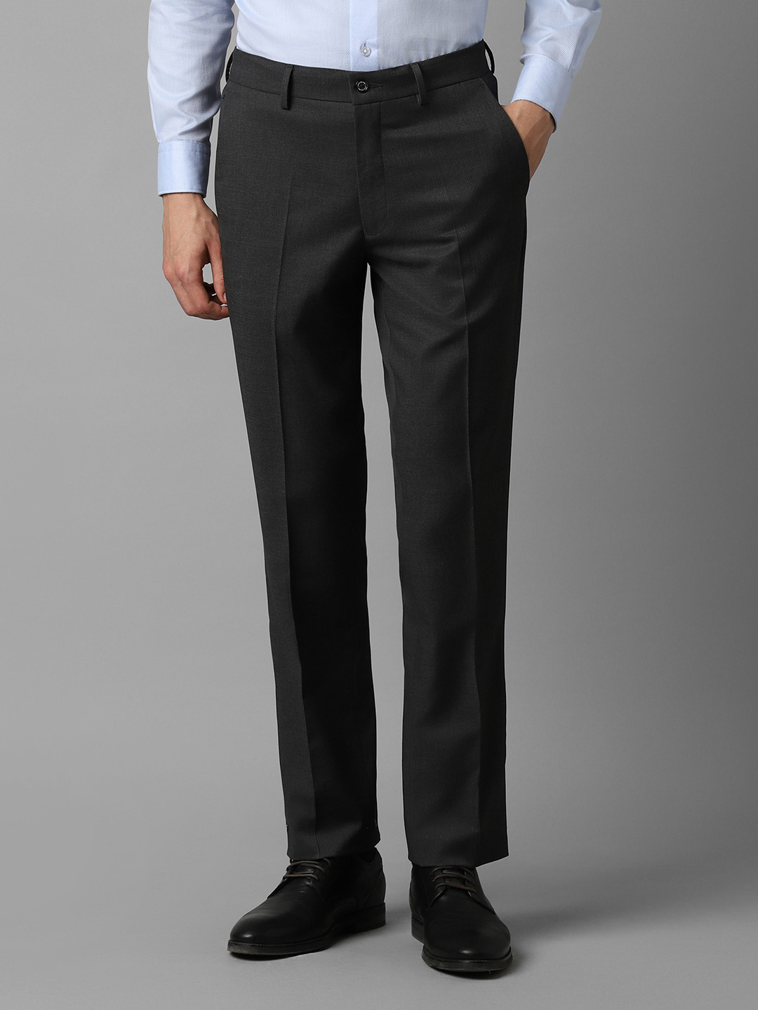 

Louis Philippe Men Regular Fit Mid Rise Trousers, Black