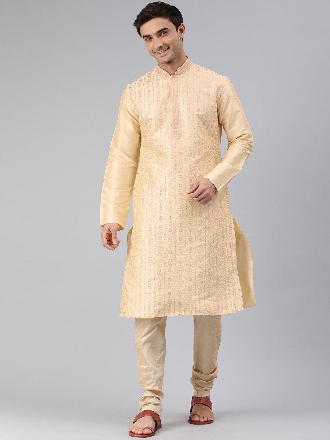 

Manthan Men Floral Embroidered Thread Work Kurta, Beige