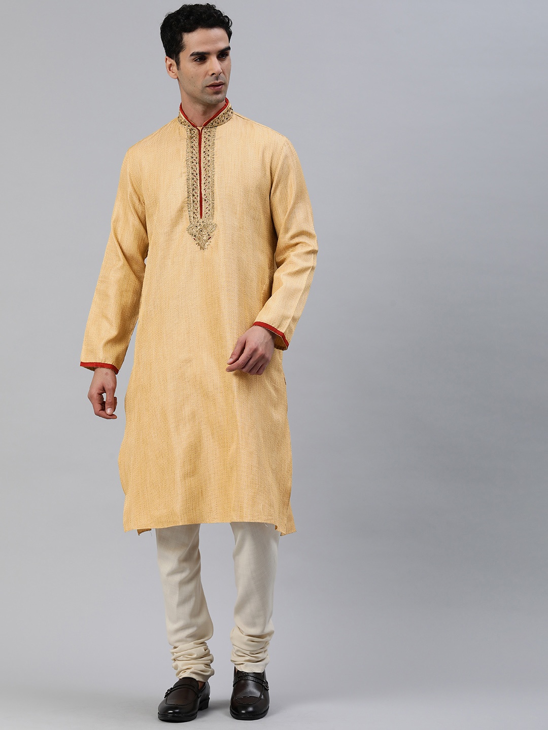 

Manthan Men Yoke Design Zari Kurta, Beige