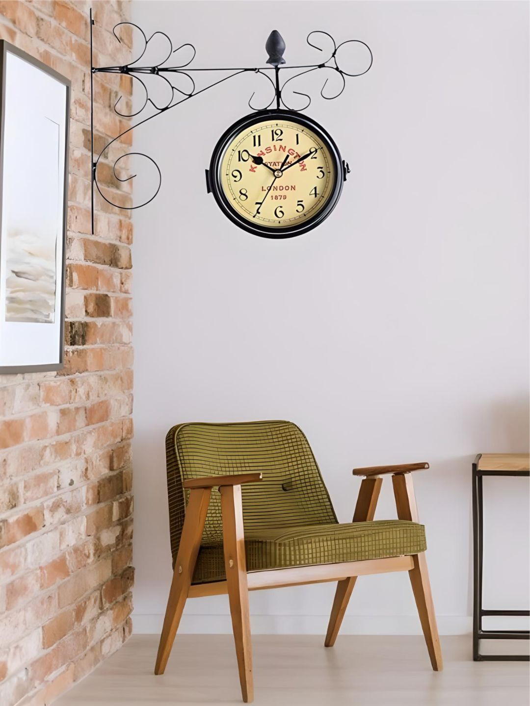 

The Art House Black Round Shaped Metal Wall Clock, Cream