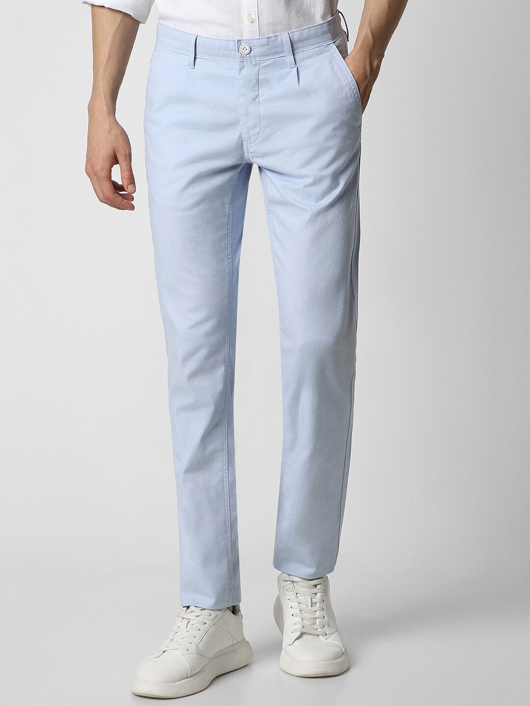 

Van Heusen Sport Men Slim Fit Pleated Cotton Trousers, Blue