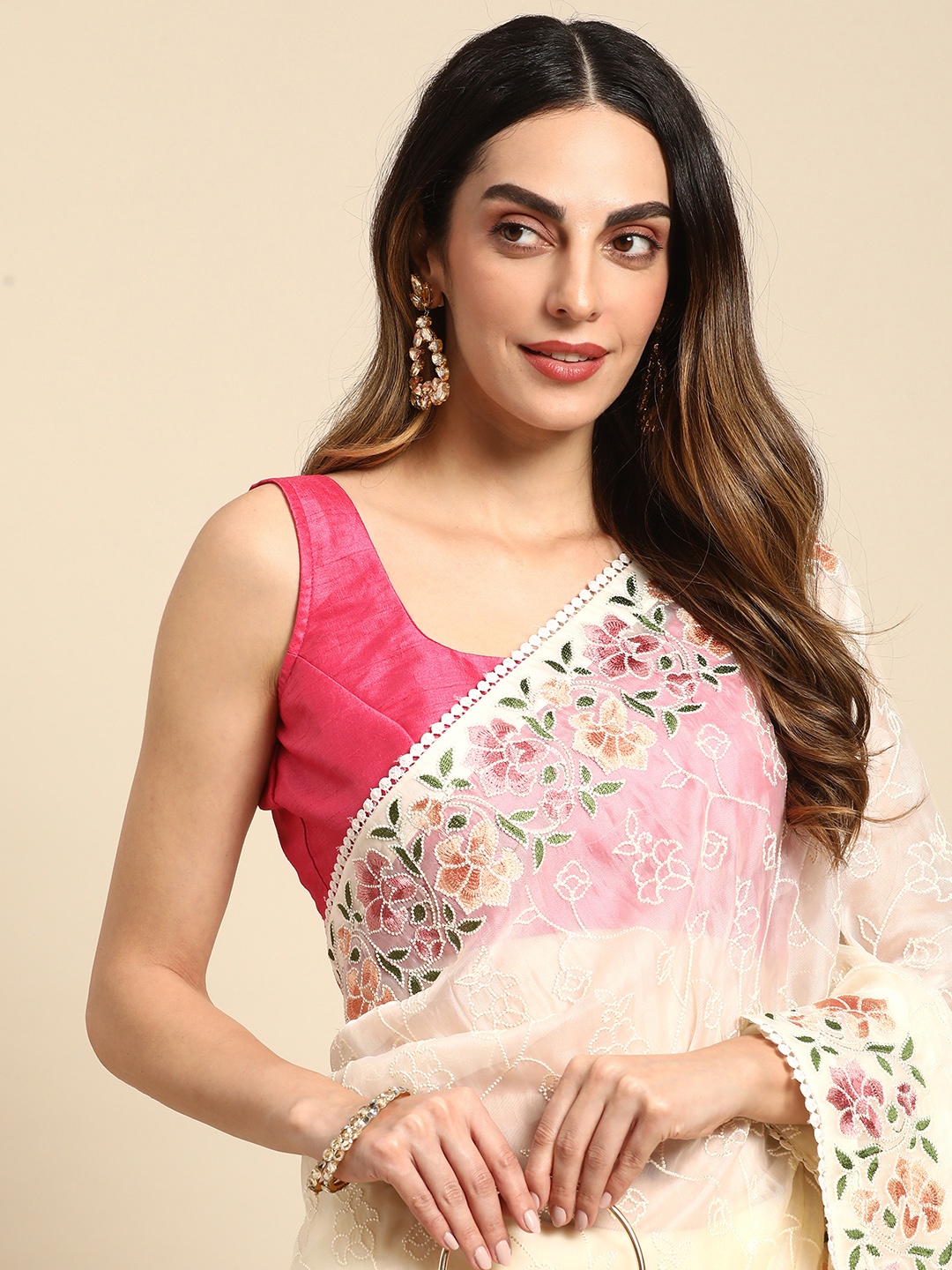 

MOHEY Floral Embroidered Net Saree, Cream