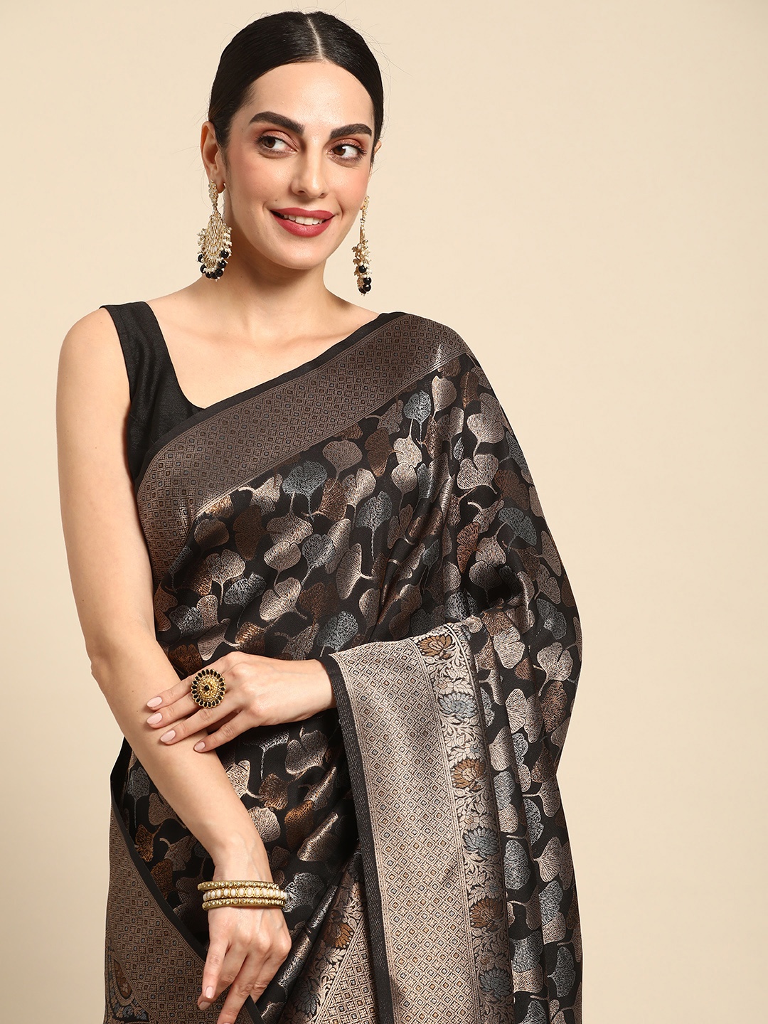 

MOHEY Ethnic Motifs Zari Art Silk Saree, Black