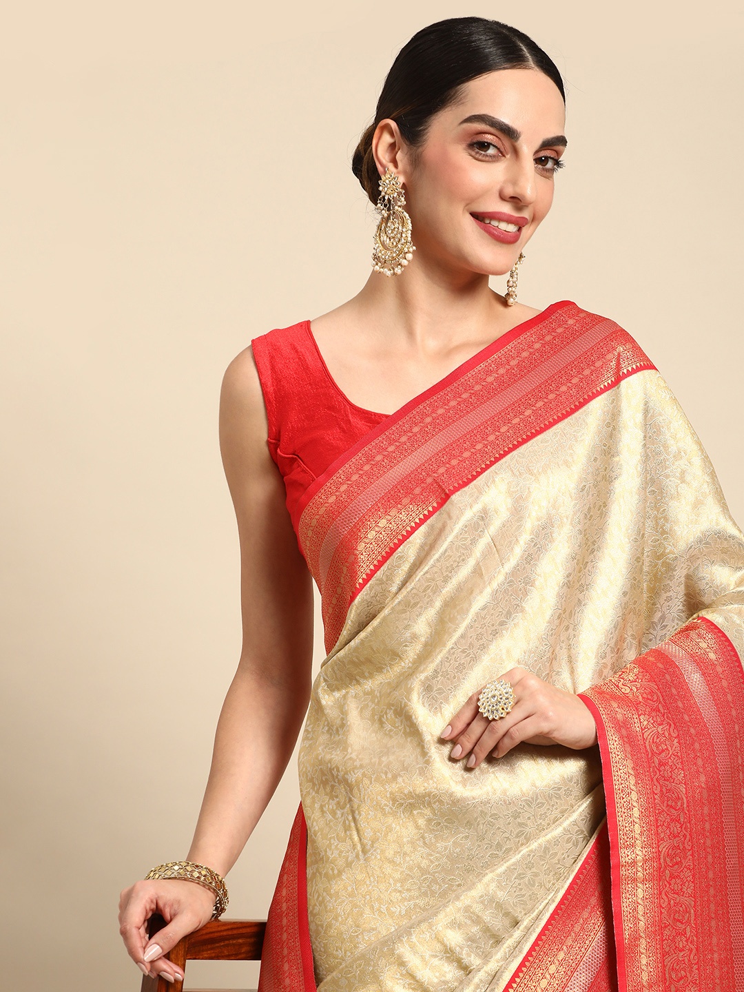 

MOHEY Floral Zari Art Silk Saree, Beige