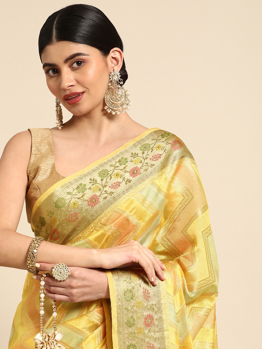 

MOHEY Zari Art Silk Saree, Yellow