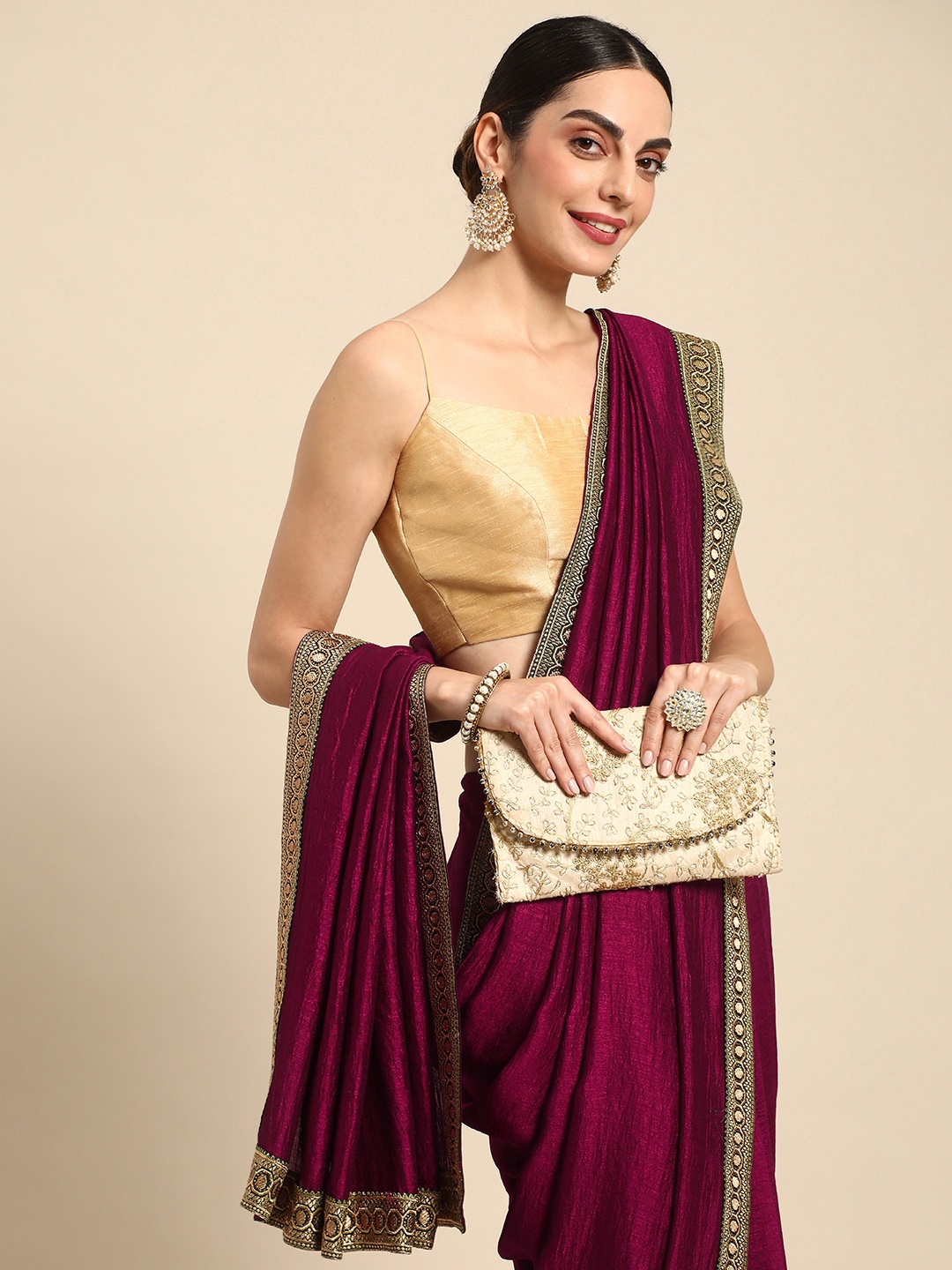 

MOHEY Zari Art Silk Saree, Maroon