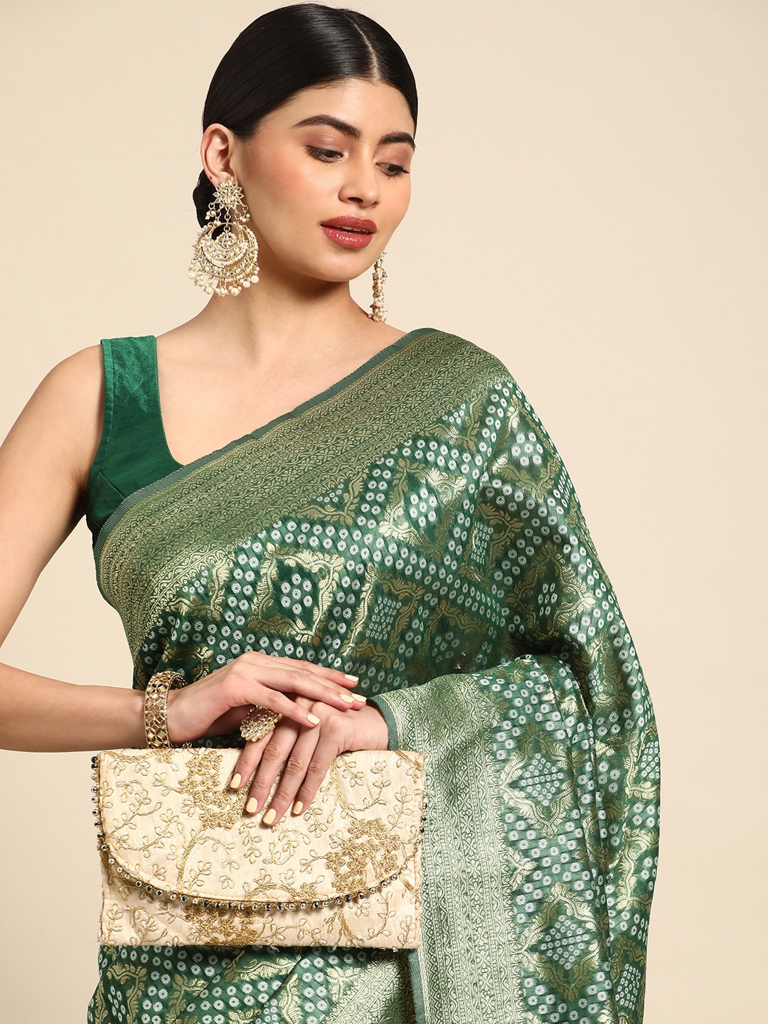 

MOHEY Zari Silk Blend Saree, Green