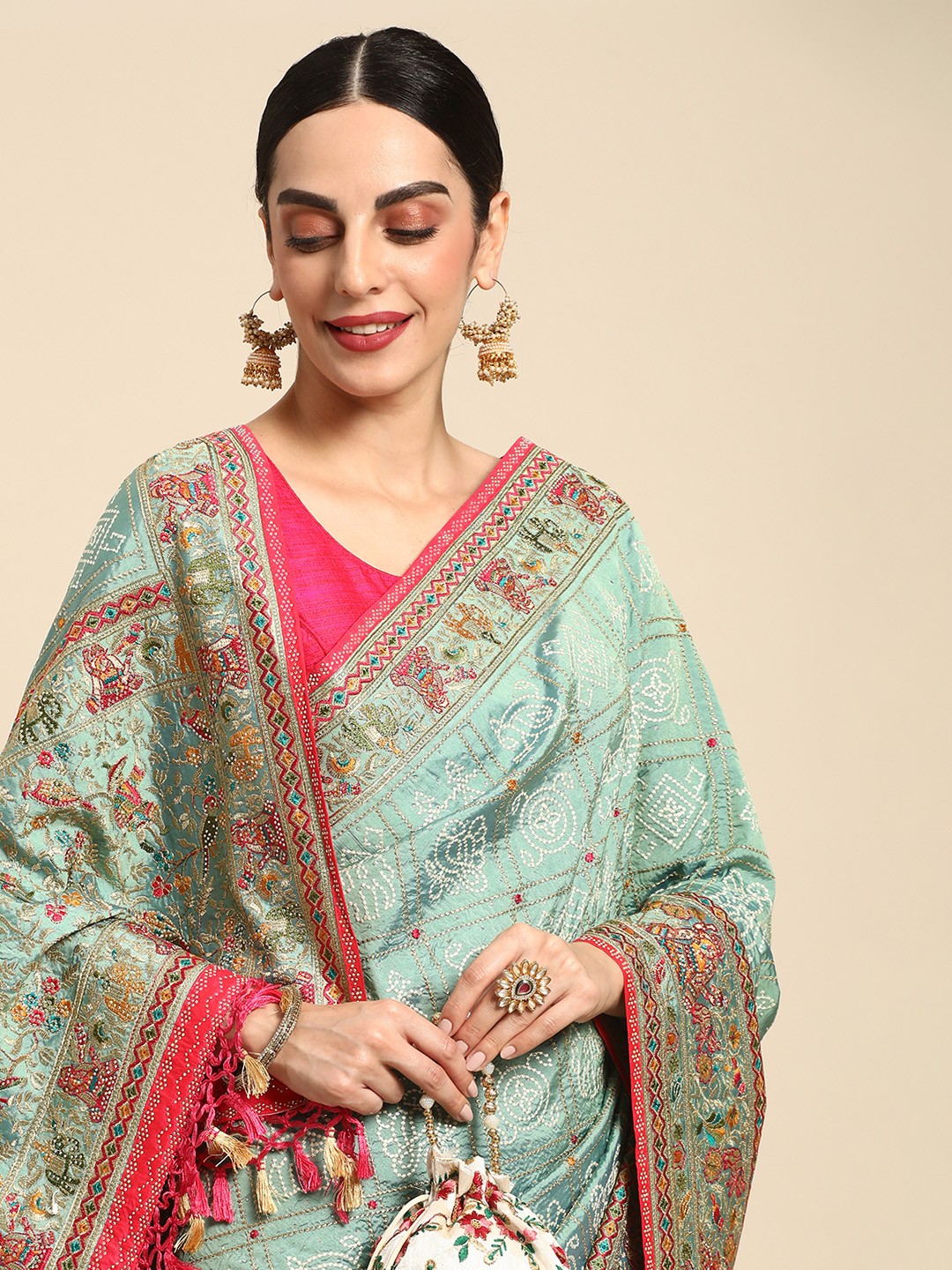 

MOHEY Ethnic Motifs Embroidered Art Silk Saree, Sea green
