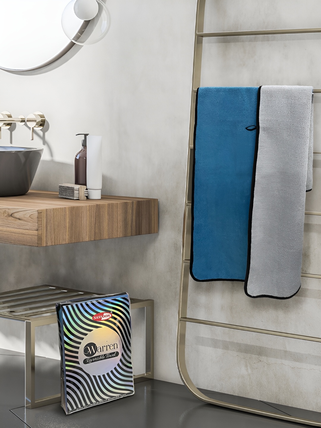 

Sassoon Blue & Silver Toned Cotton 650 GSM Bath Towel