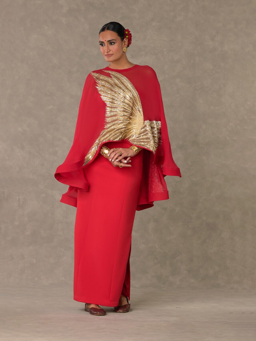 

Masaba Son Chidiya Embroidered Gown & Cape, Red