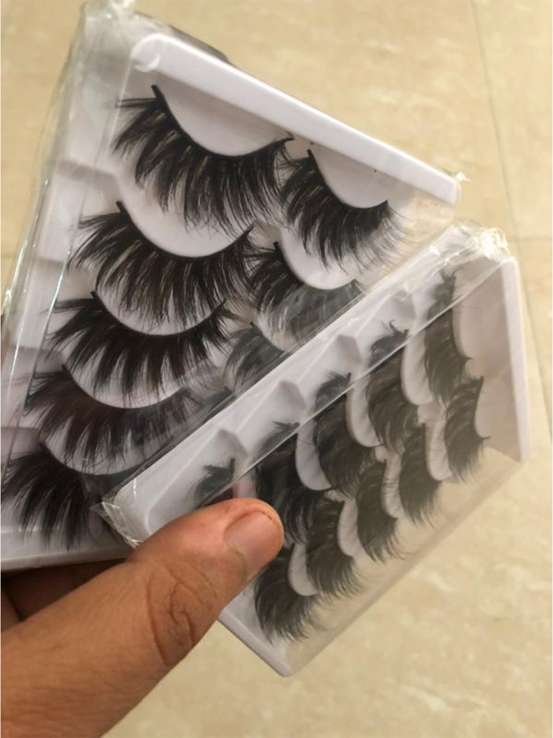 

Veoni BELLE 5D Mink Super Volume False Eyelashes - 5 Pairs, Black