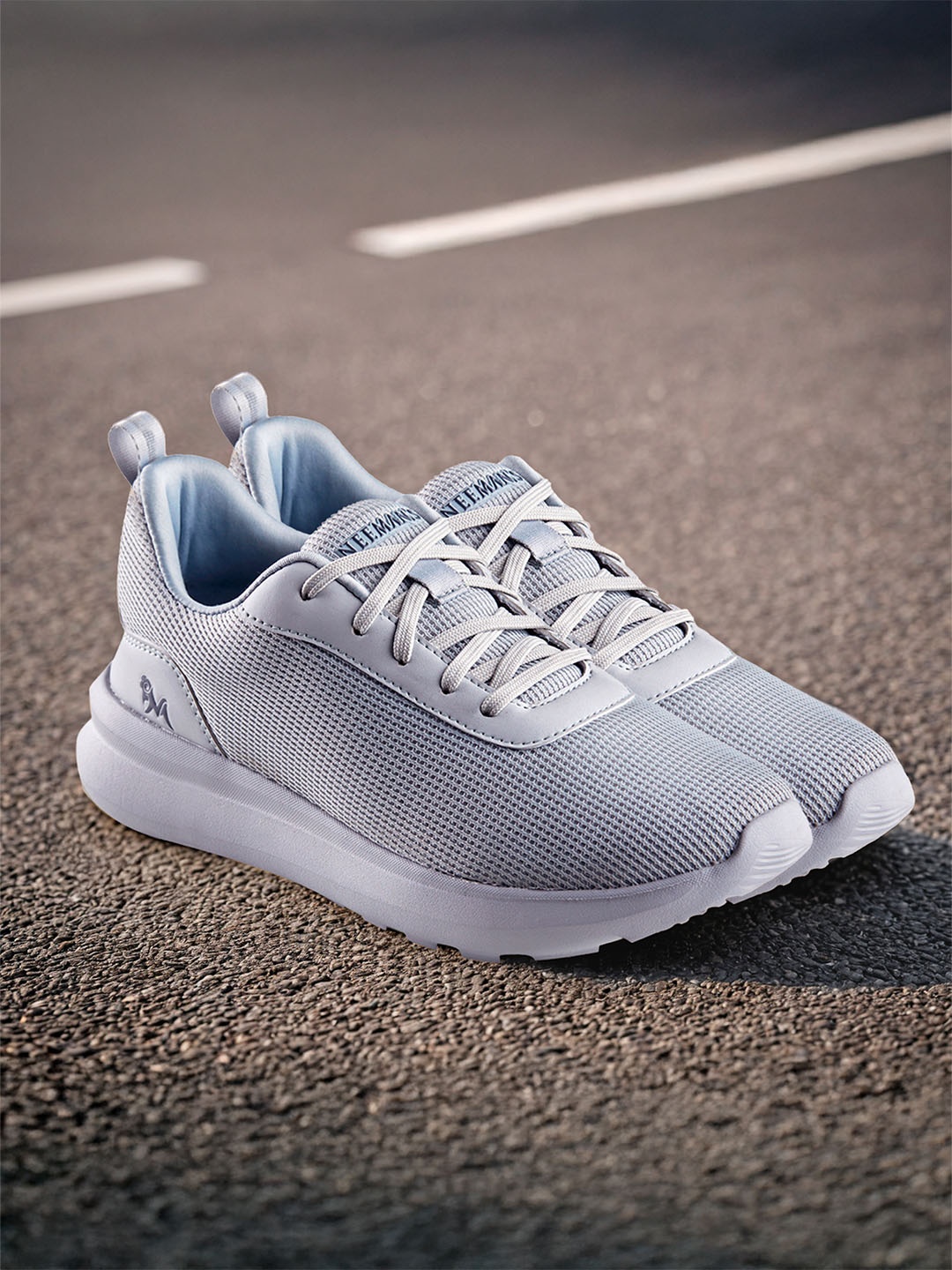 

NEEMANS Men Textured Comfort Insole Lightweight Lace-Ups Sneakers, Grey