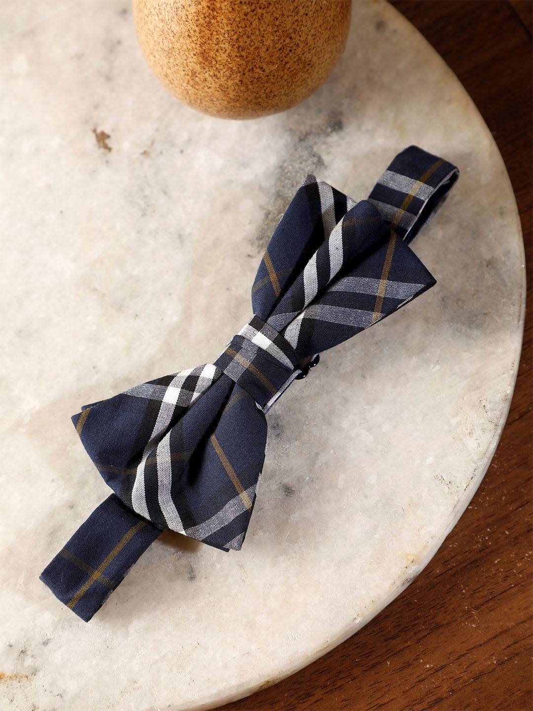 

Alvaro Castagnino Men Striped Bow Tie, Blue