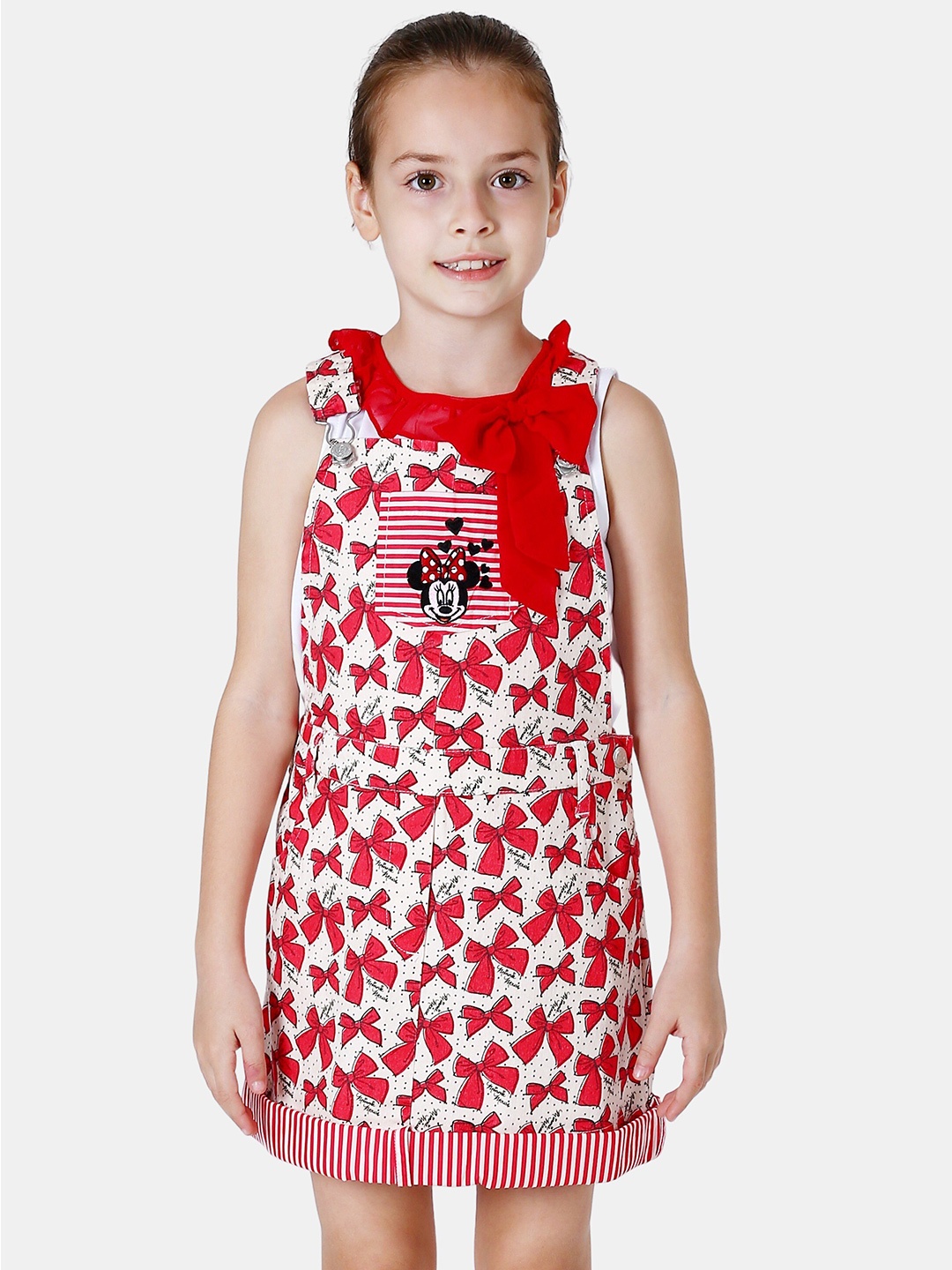 

One Friday Girls Minnie Mouse Printed Pure Cotton Dungaree With T-Shirt, Red