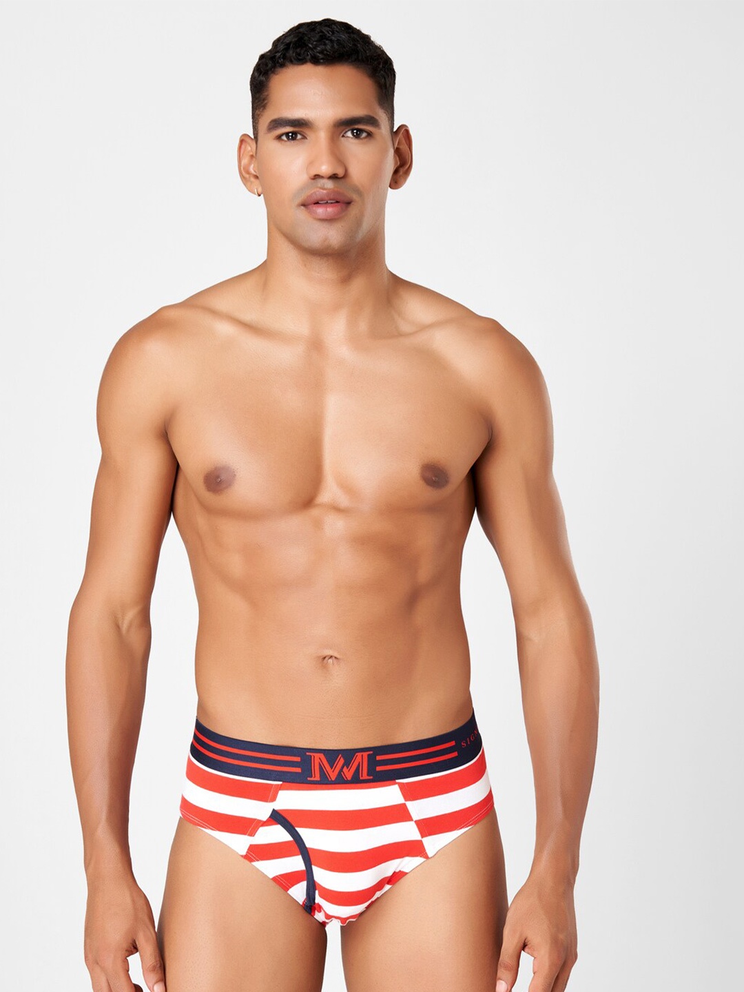 

Macroman M-Series Striped Moisture Wicking Basic Briefs 8905284249805, Red