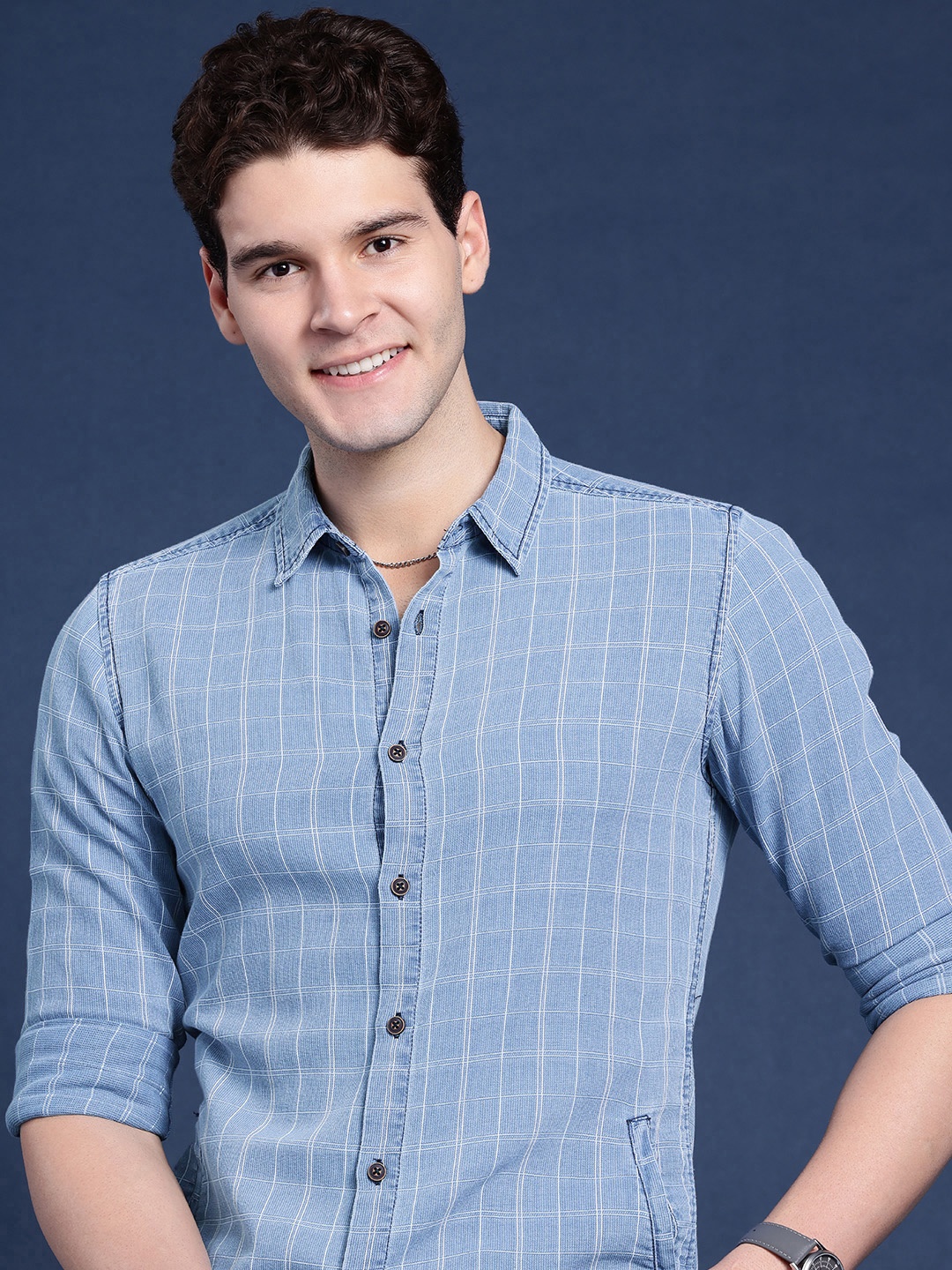 

Mast & Harbour Men Checked Casual Shirt, Blue