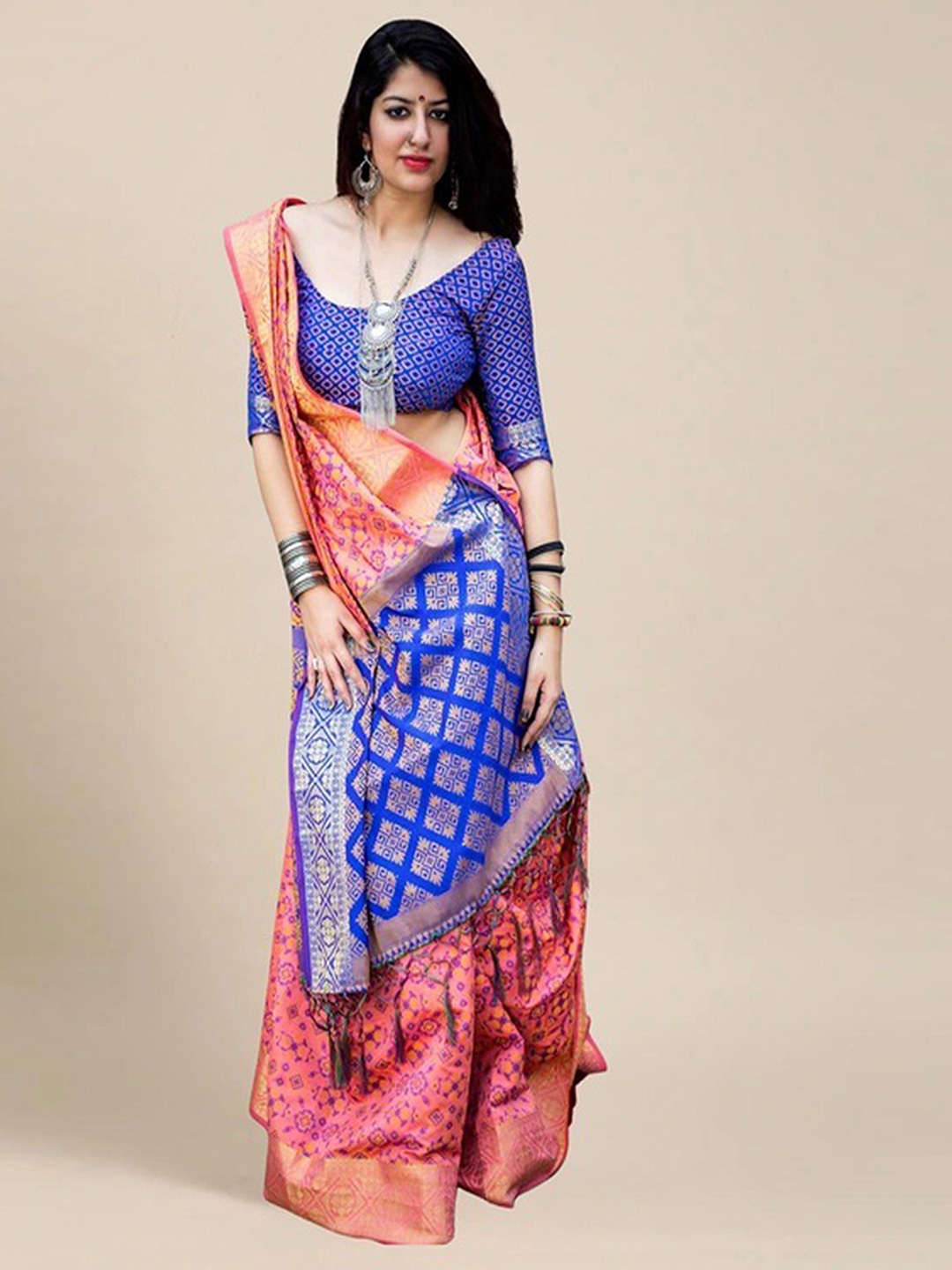 

Divyadham Textiles Ethnic Motifs Woven Design Zari Pure Silk Patola Saree, Pink