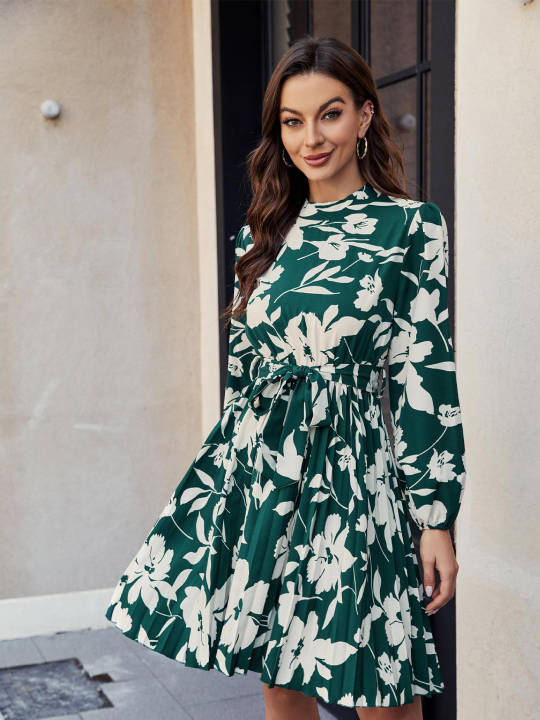 

StyleCast Green Floral Printed Puff Sleeve Fit & Flare Dress