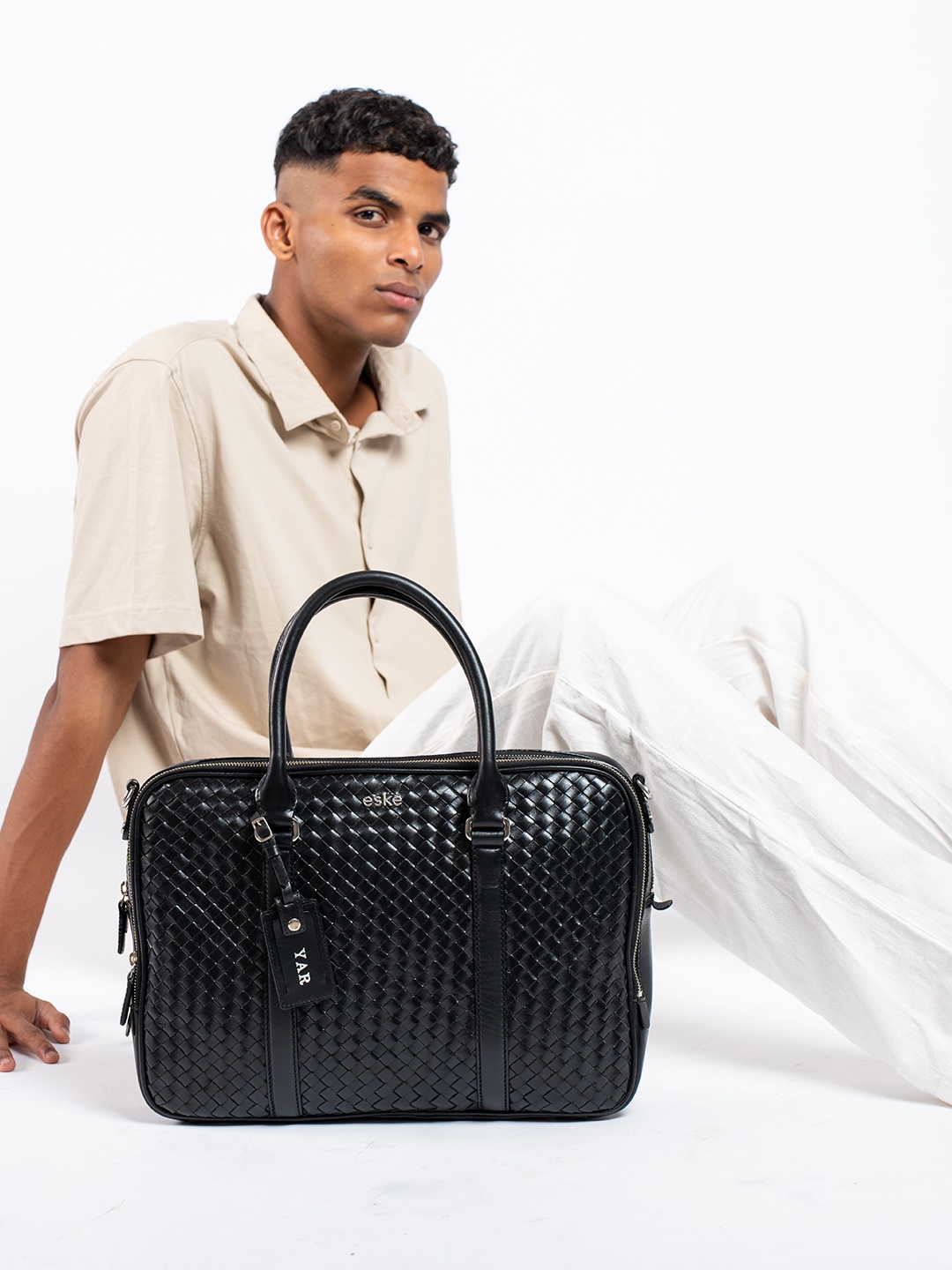 

Eske Unisex Checked Leather Laptop Bag Up to 16 inch, Black