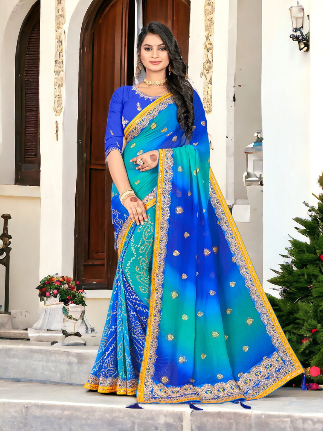

DIVASTRI Ethnic Motifs Embroidered Pure Georgette Lace Border Half and Half Bandhani Saree, Blue